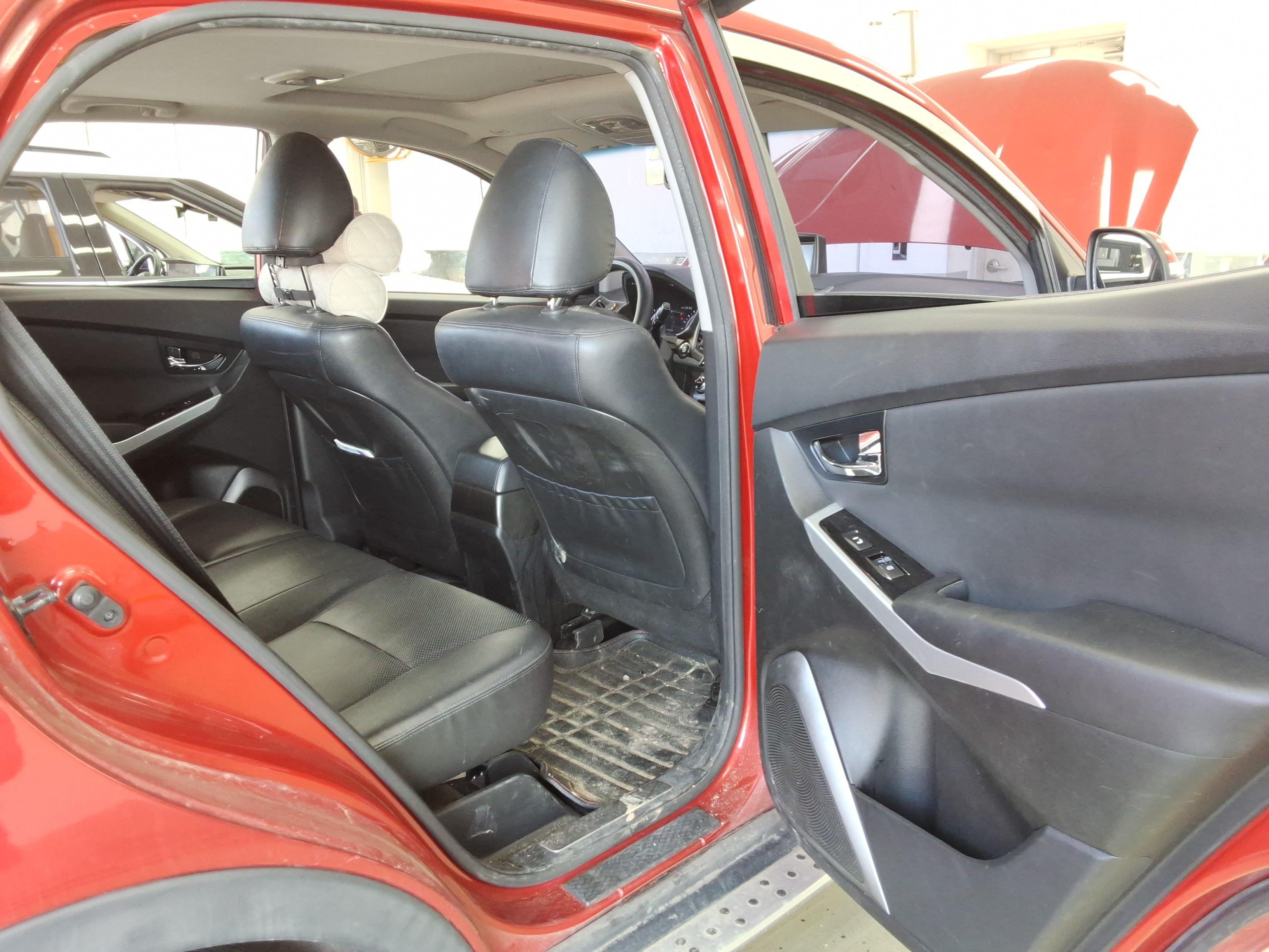 سانج يونج كوراندو C 2014 - صورة 11