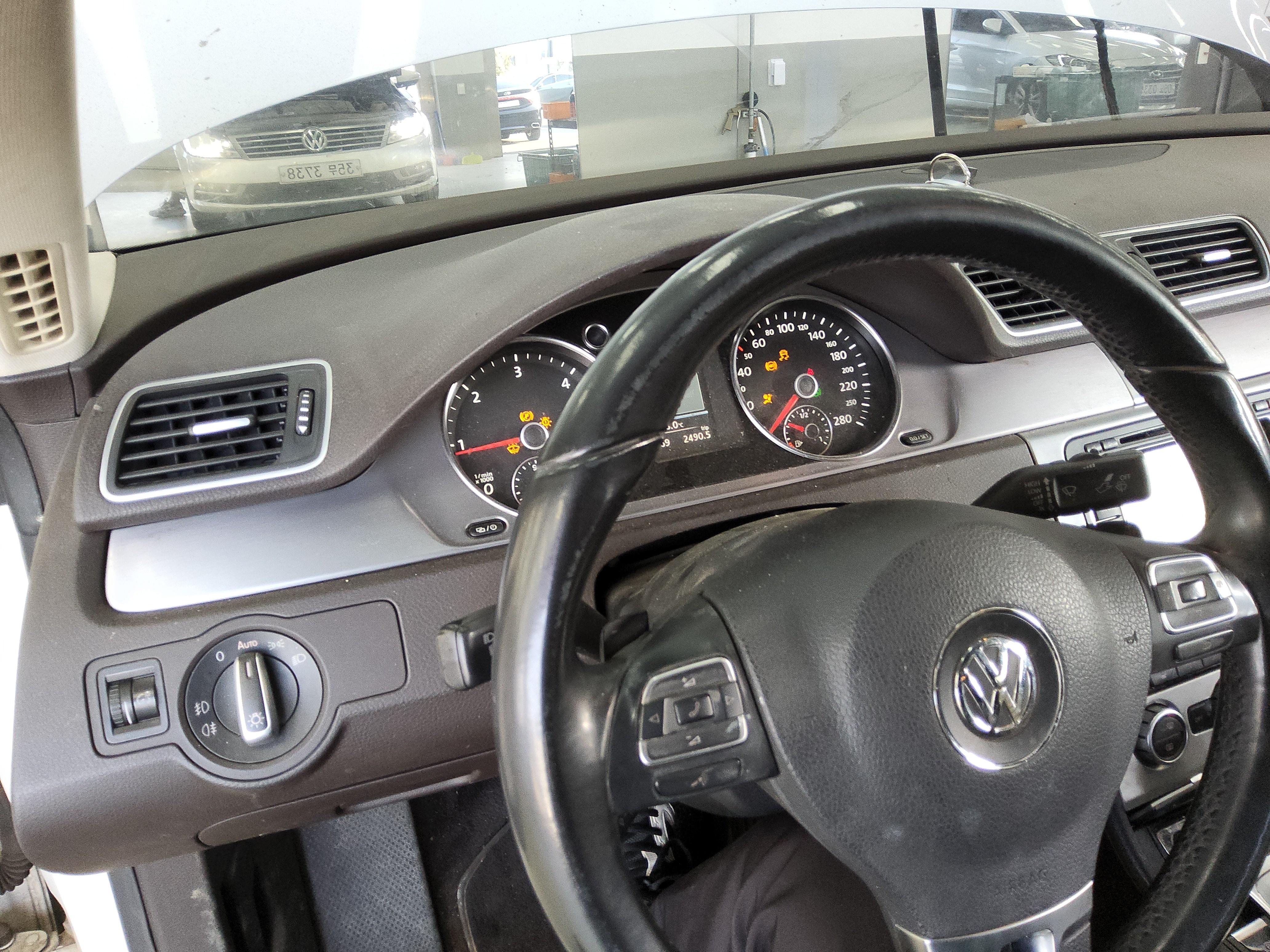 VOLKSWAGEN 씨씨 2013 - 이미지 17