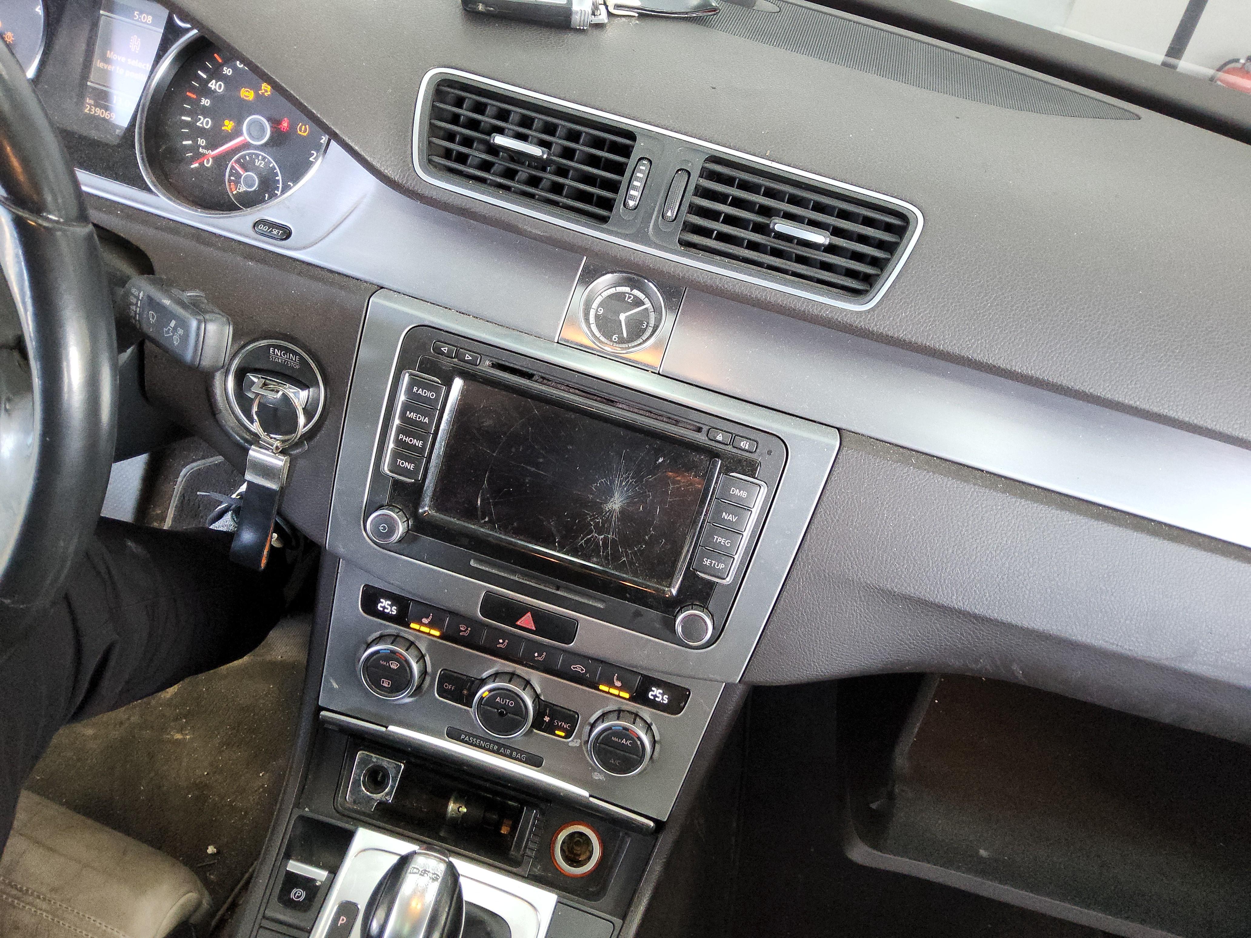 VOLKSWAGEN 씨씨 2013 - 이미지 18