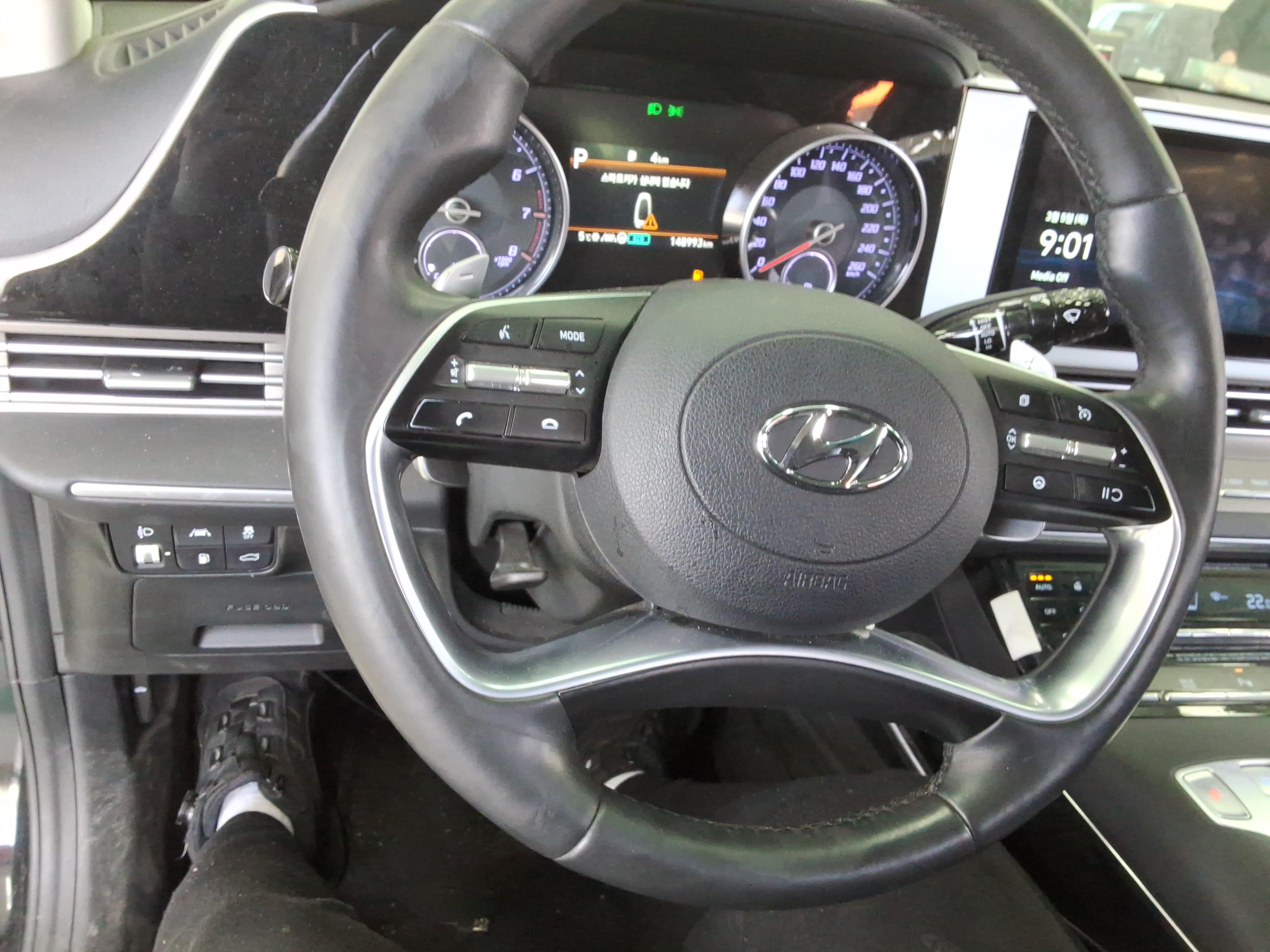 Hyundai Grandeur 2022 - Image 17