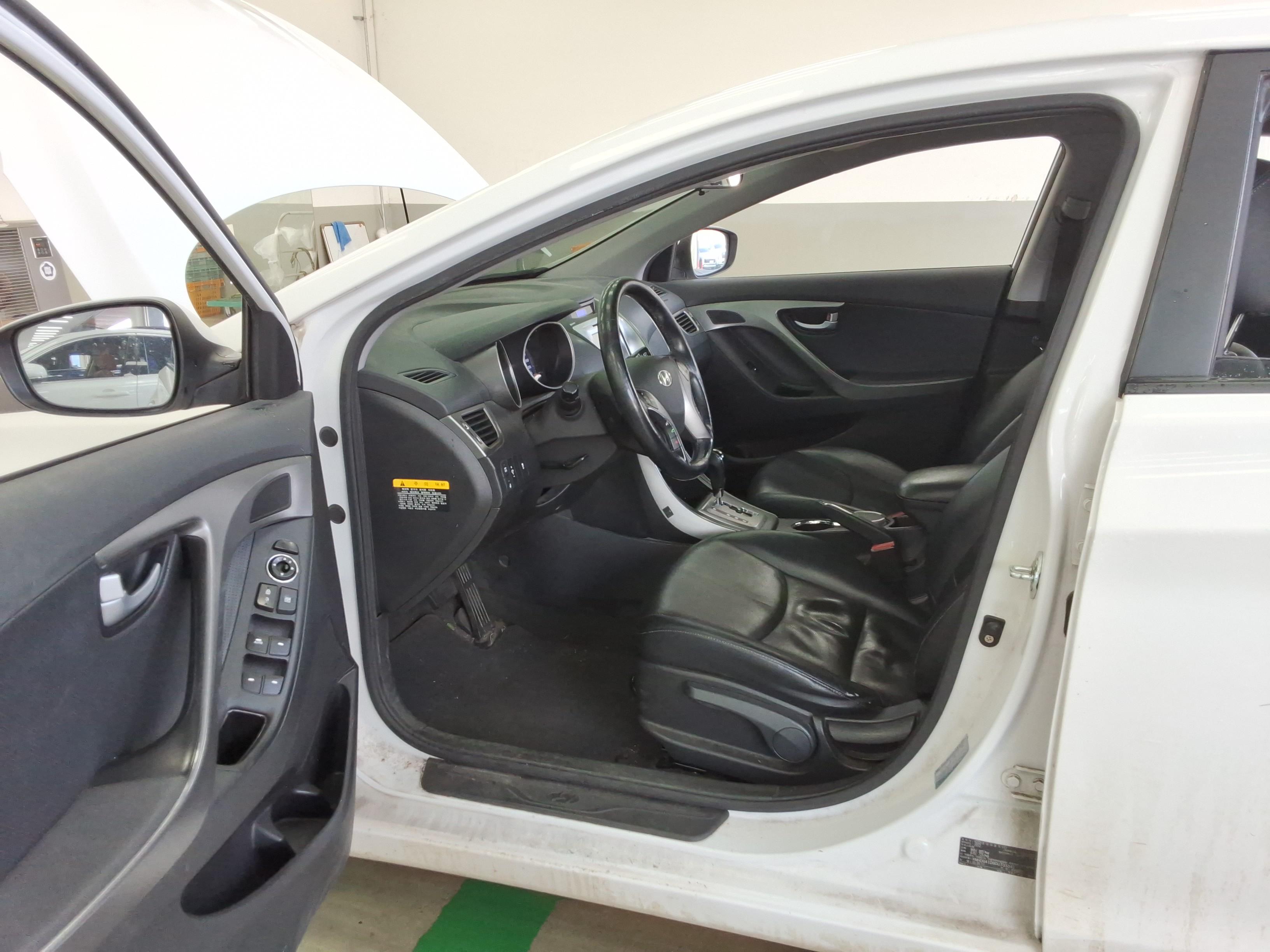 현대자동차 아반떼 2013 - 이미지 9