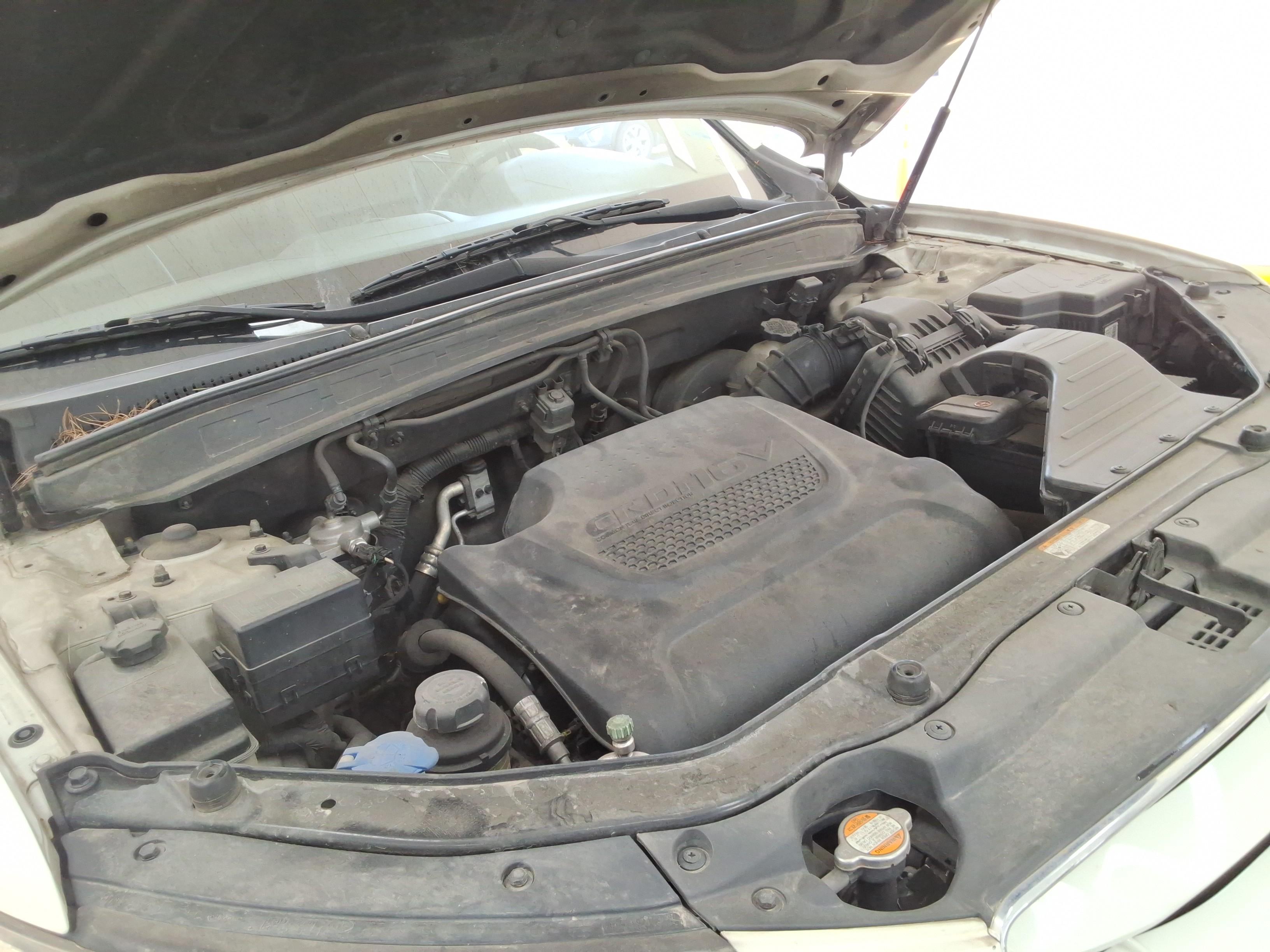 Hyundai Santa Fe 2010 - Image 18