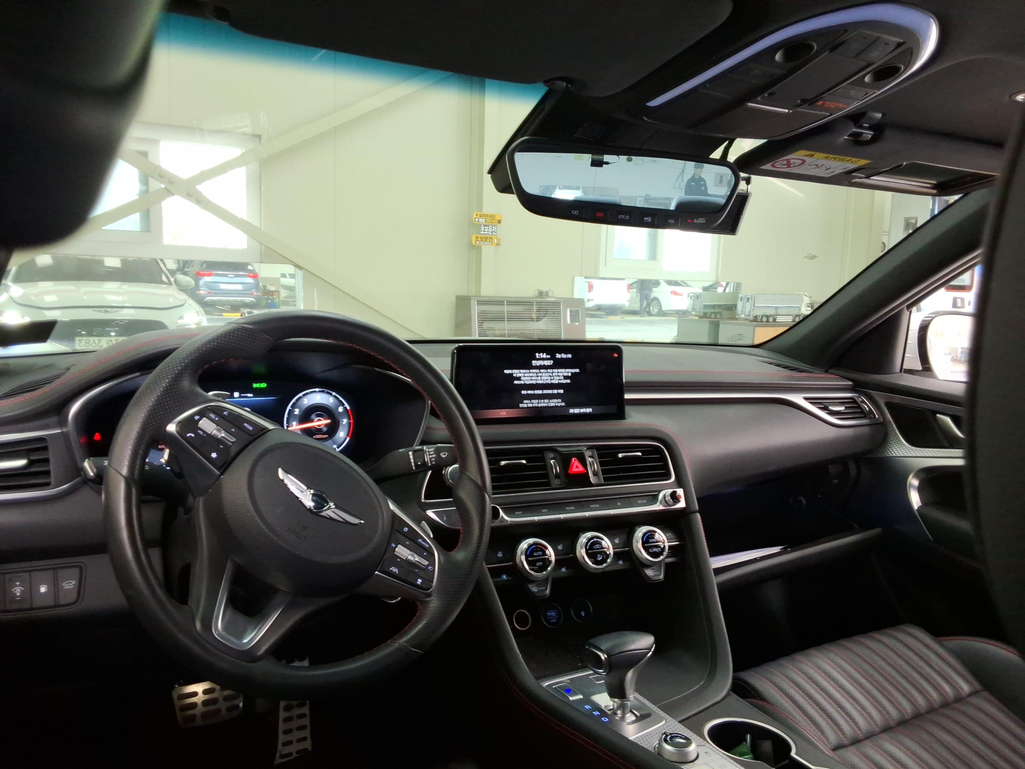 Hyundai Genesis 2021 - Image 10