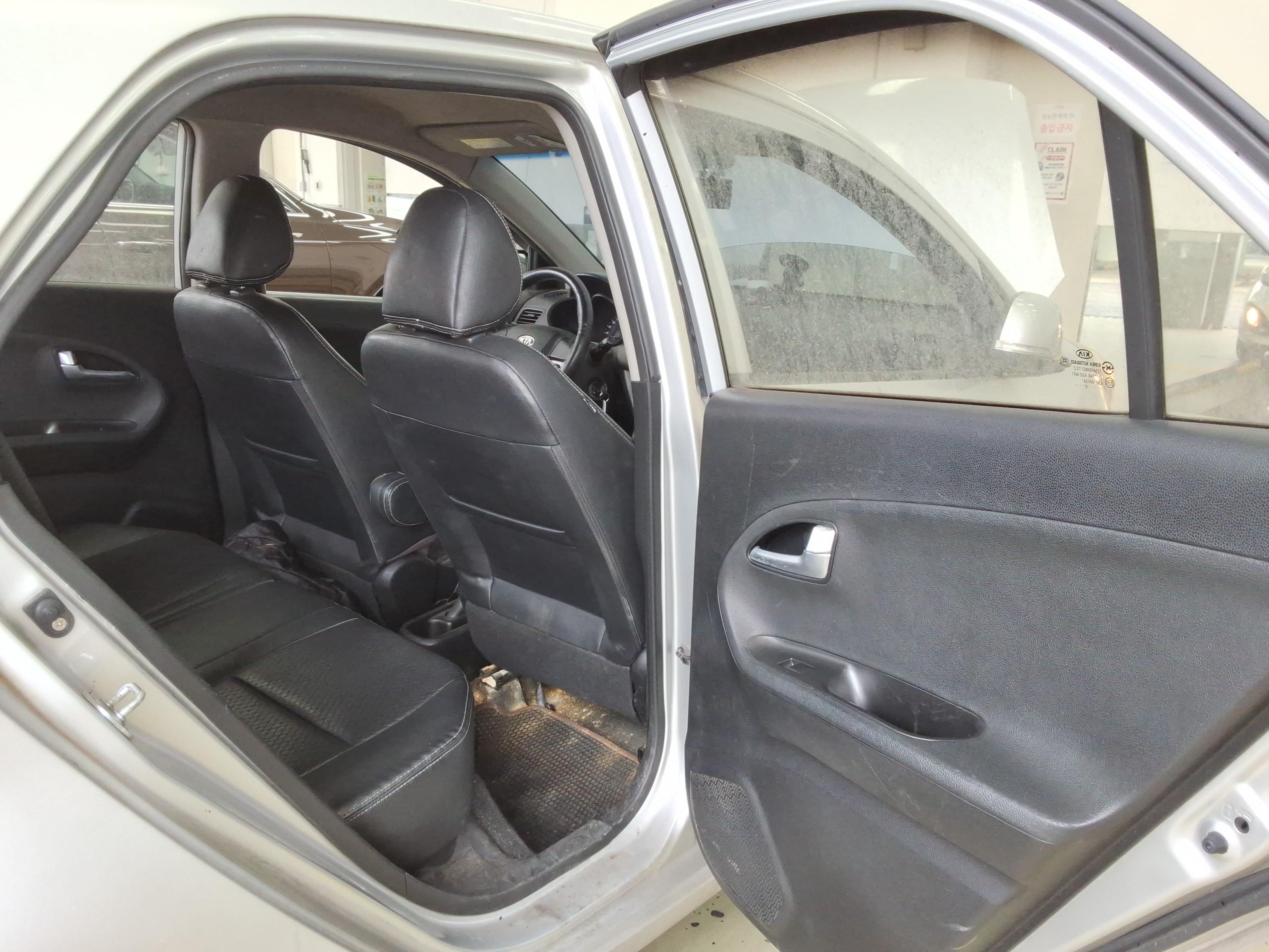 كيا مورنينج 2012 - صورة 11