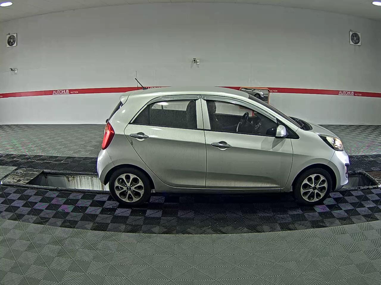 كيا مورنينج 2012 - صورة 3