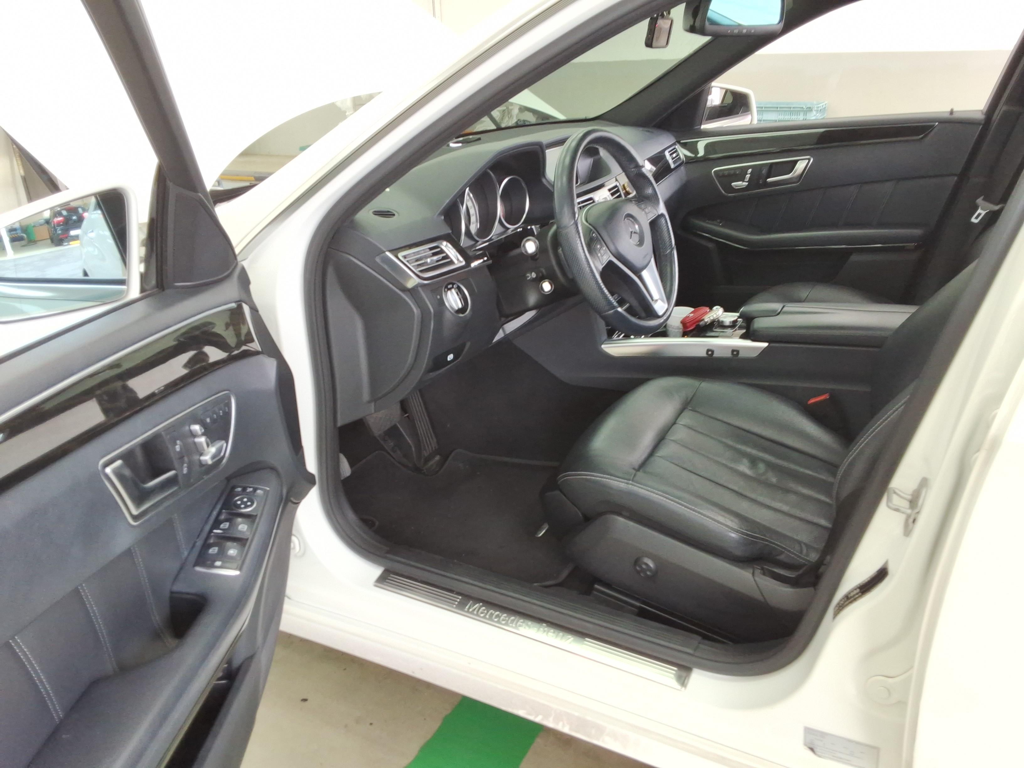 Mercedes-Benz E-Class 2014 - Image 9