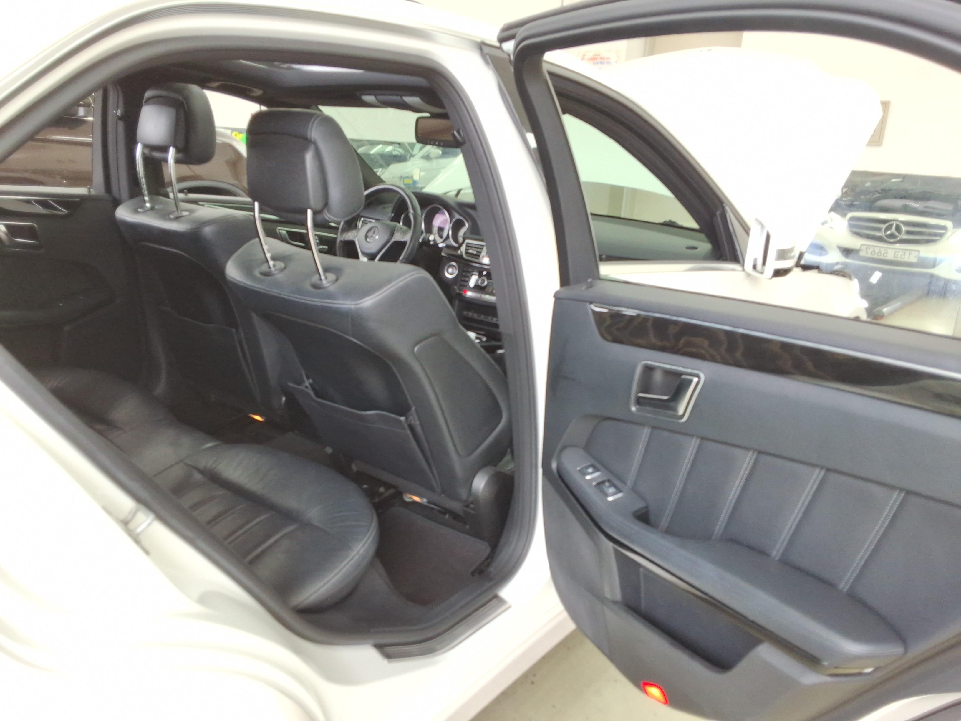 Mercedes-Benz E-Class 2014 - Image 11