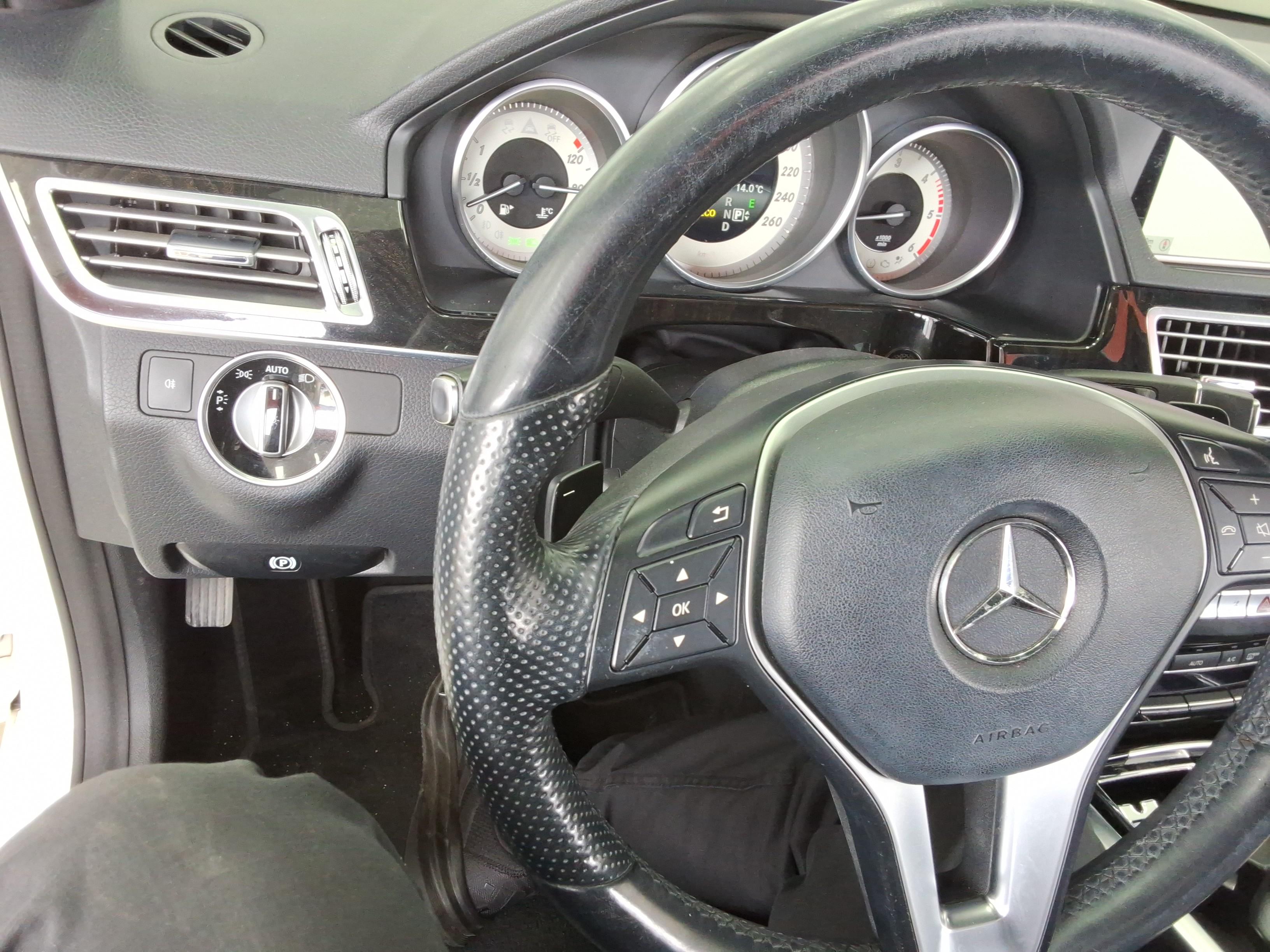 Mercedes-Benz E-Class 2014 - Image 15