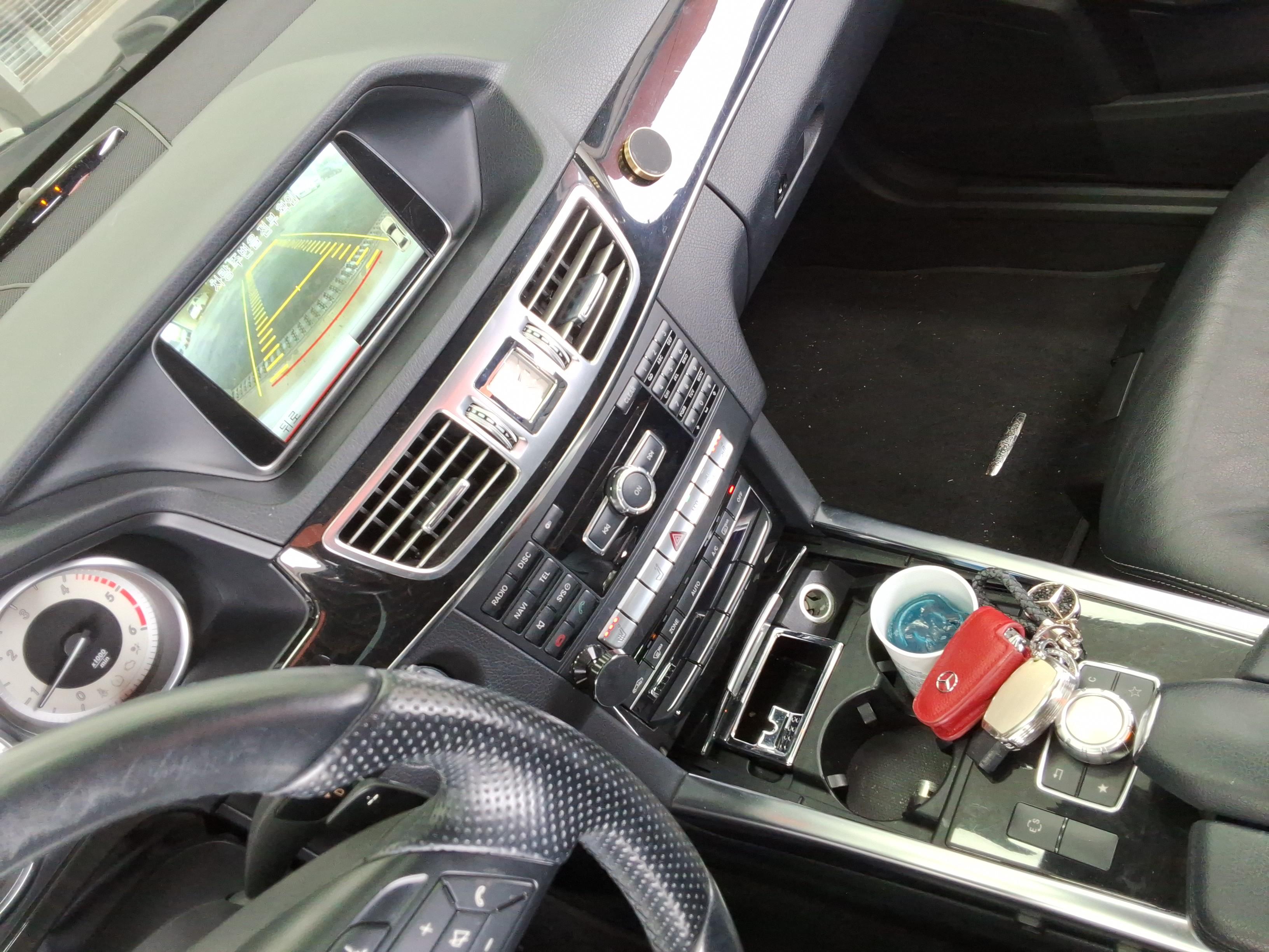 Mercedes-Benz E-Class 2014 - Image 16