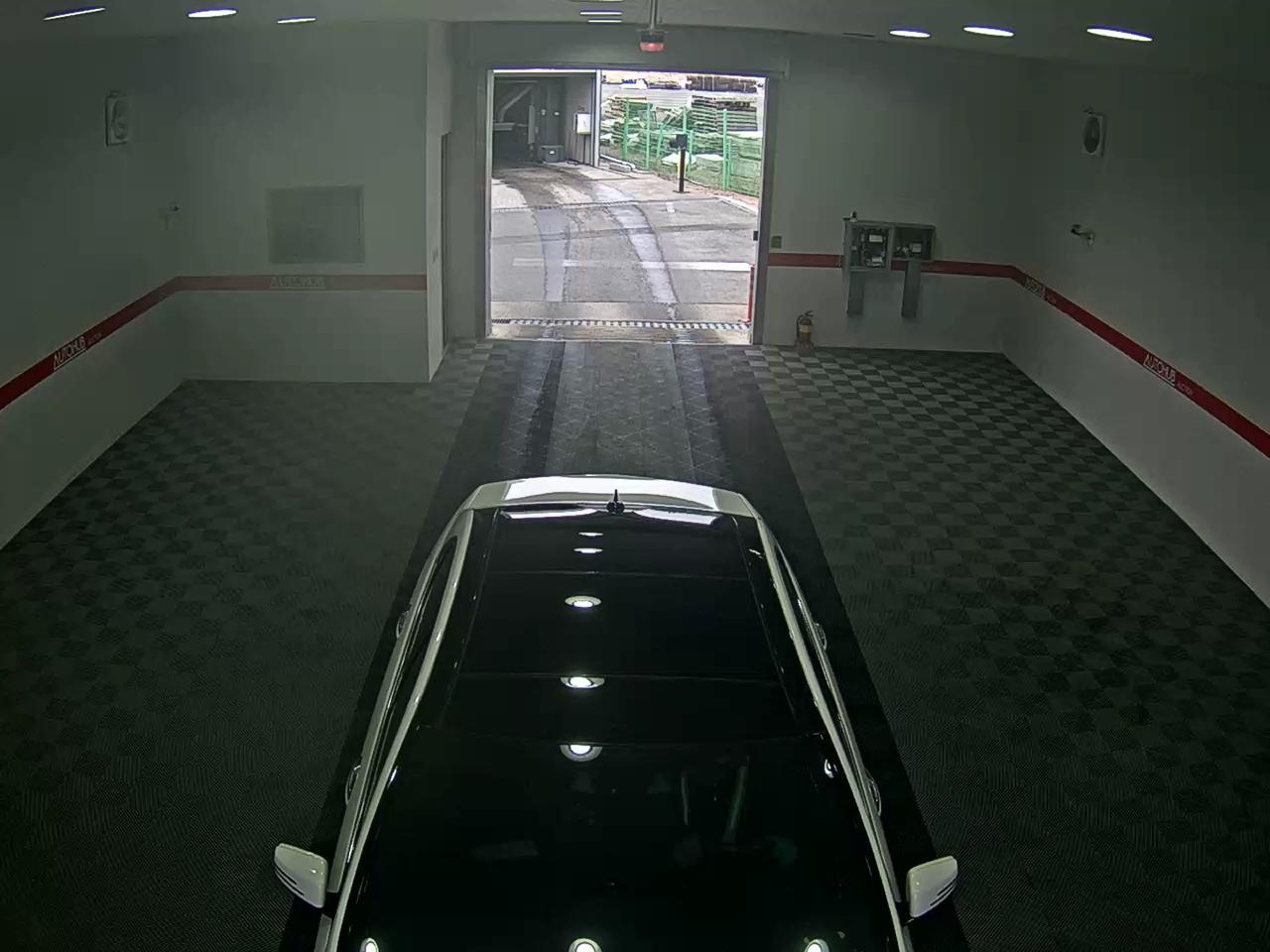 Mercedes-Benz E-Class 2014 - Image 6