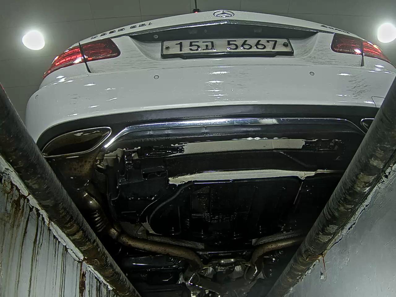 Mercedes-Benz E-Class 2014 - Image 7