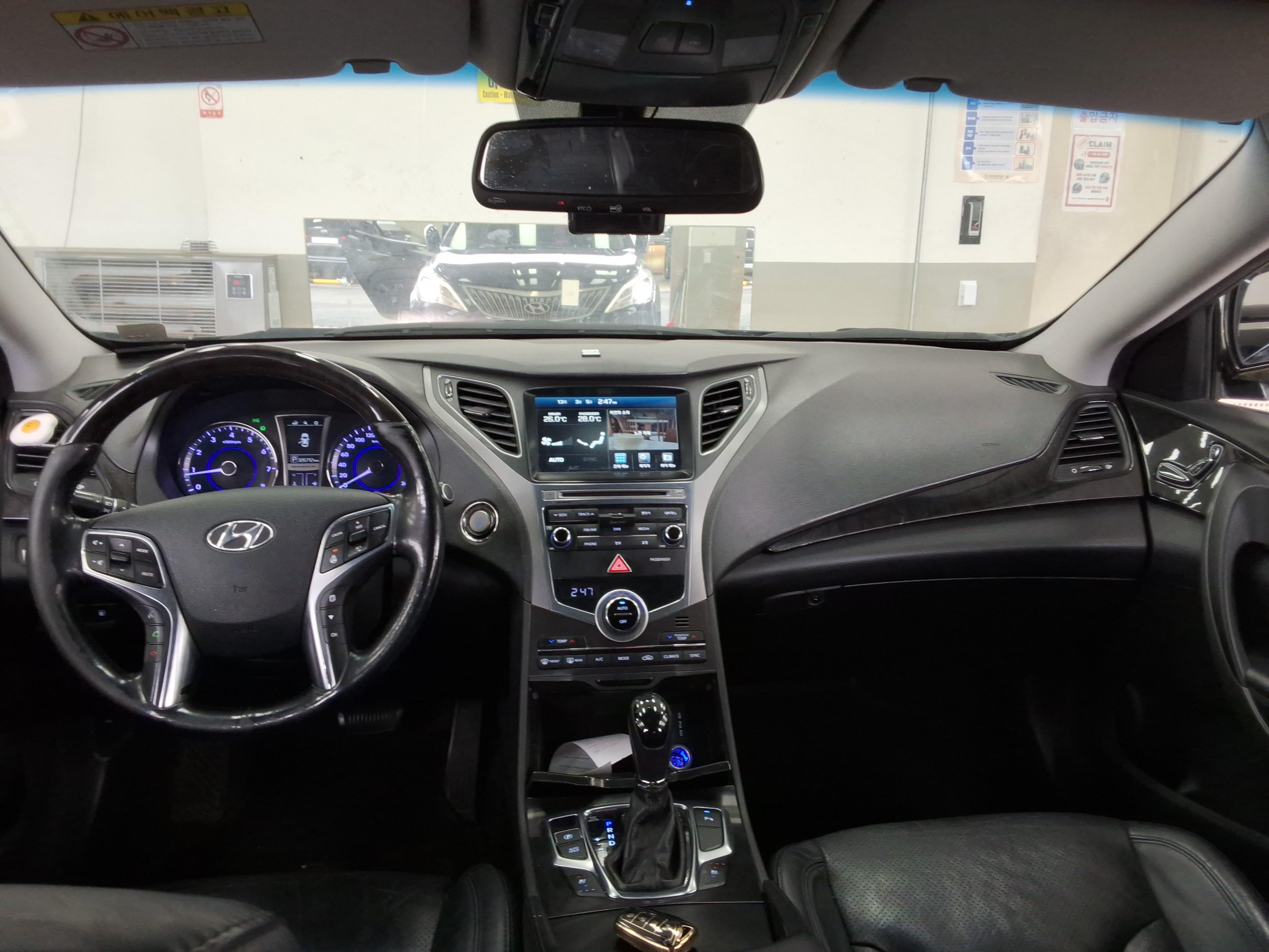 هيونداي جرانجر 2015 - صورة 11