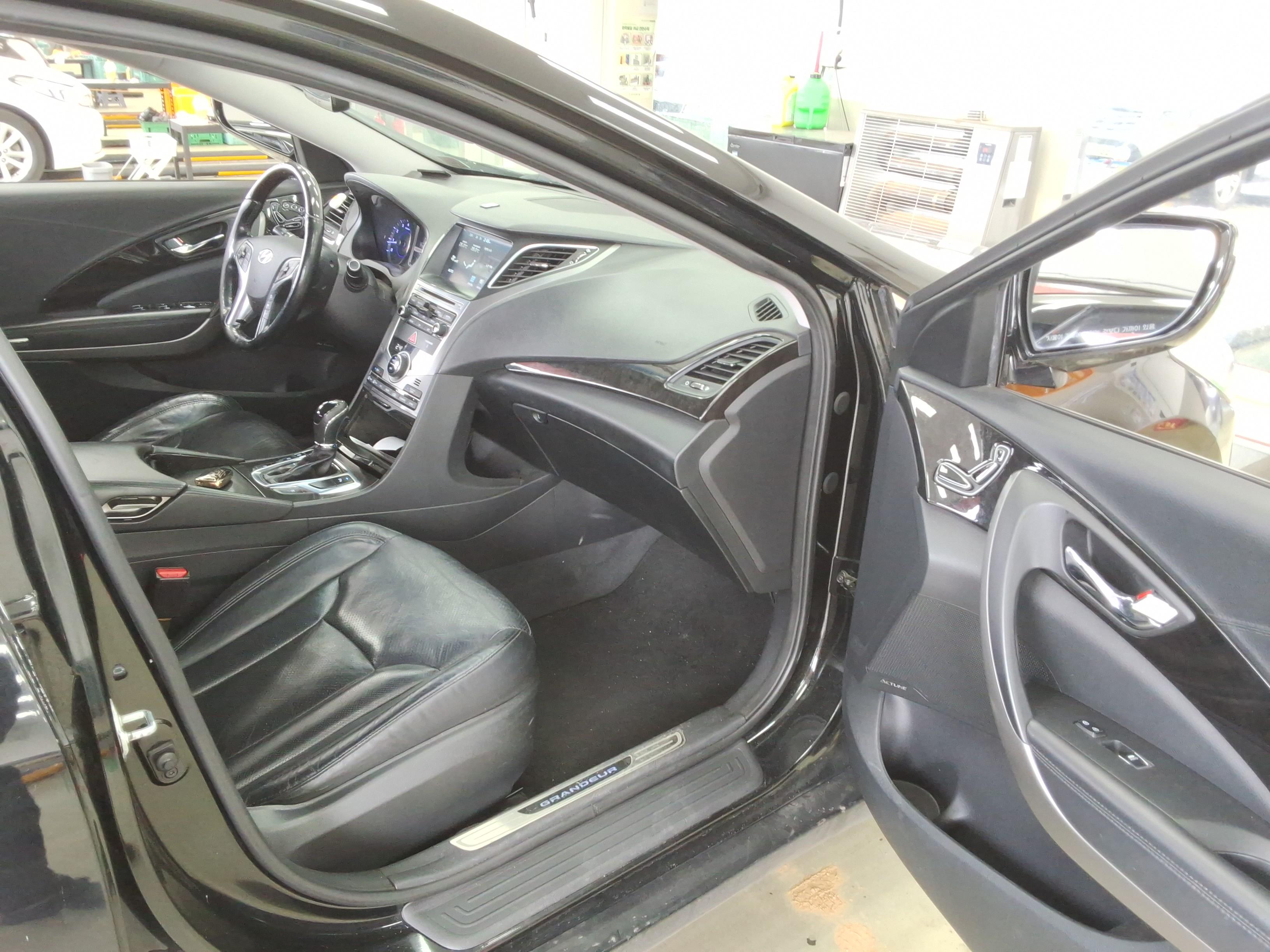 هيونداي جرانجر 2015 - صورة 14