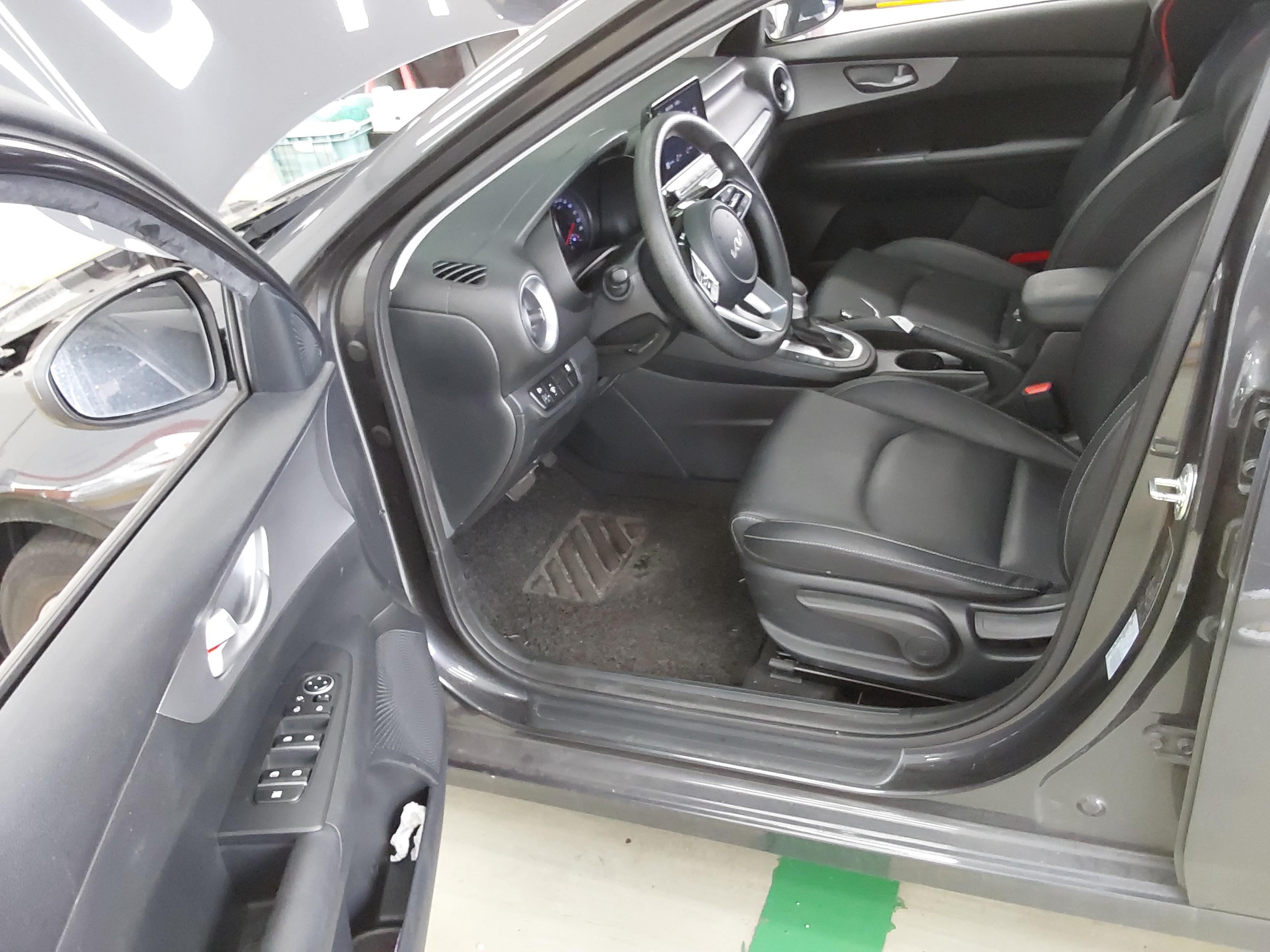 Kia K3 2023 - Image 9