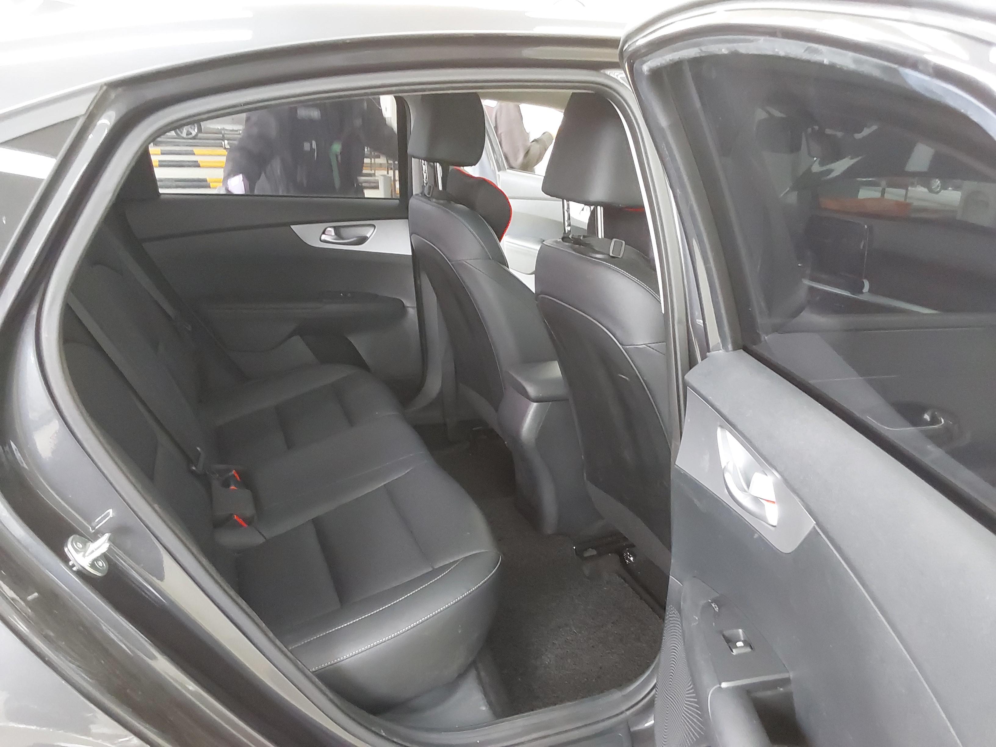 Kia K3 2023 - Image 13