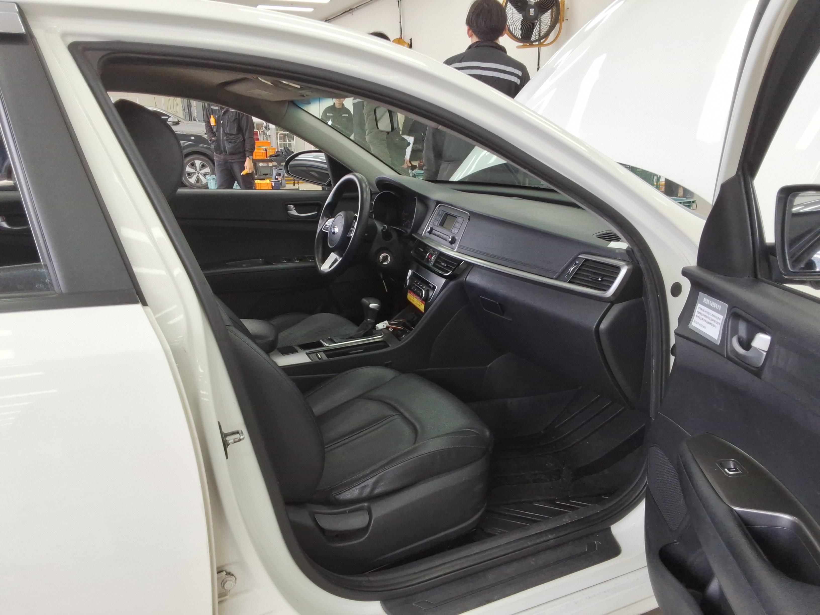 기아자동차 K5 2019 - 이미지 14