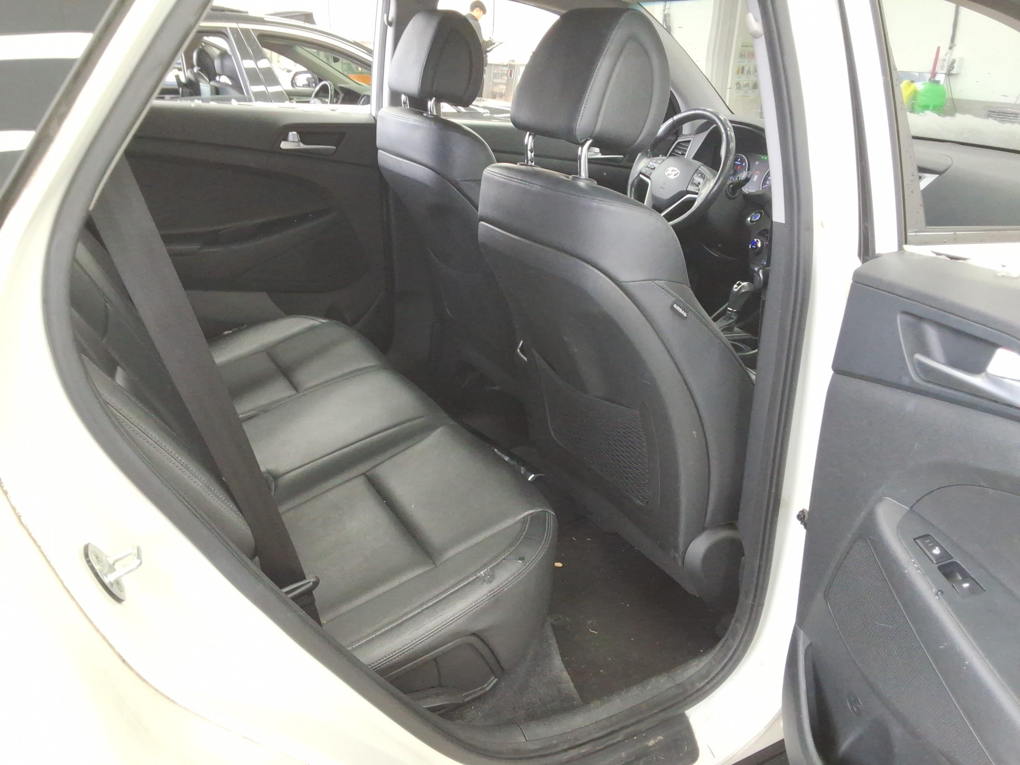 هيونداي توسان 2016 - صورة 13