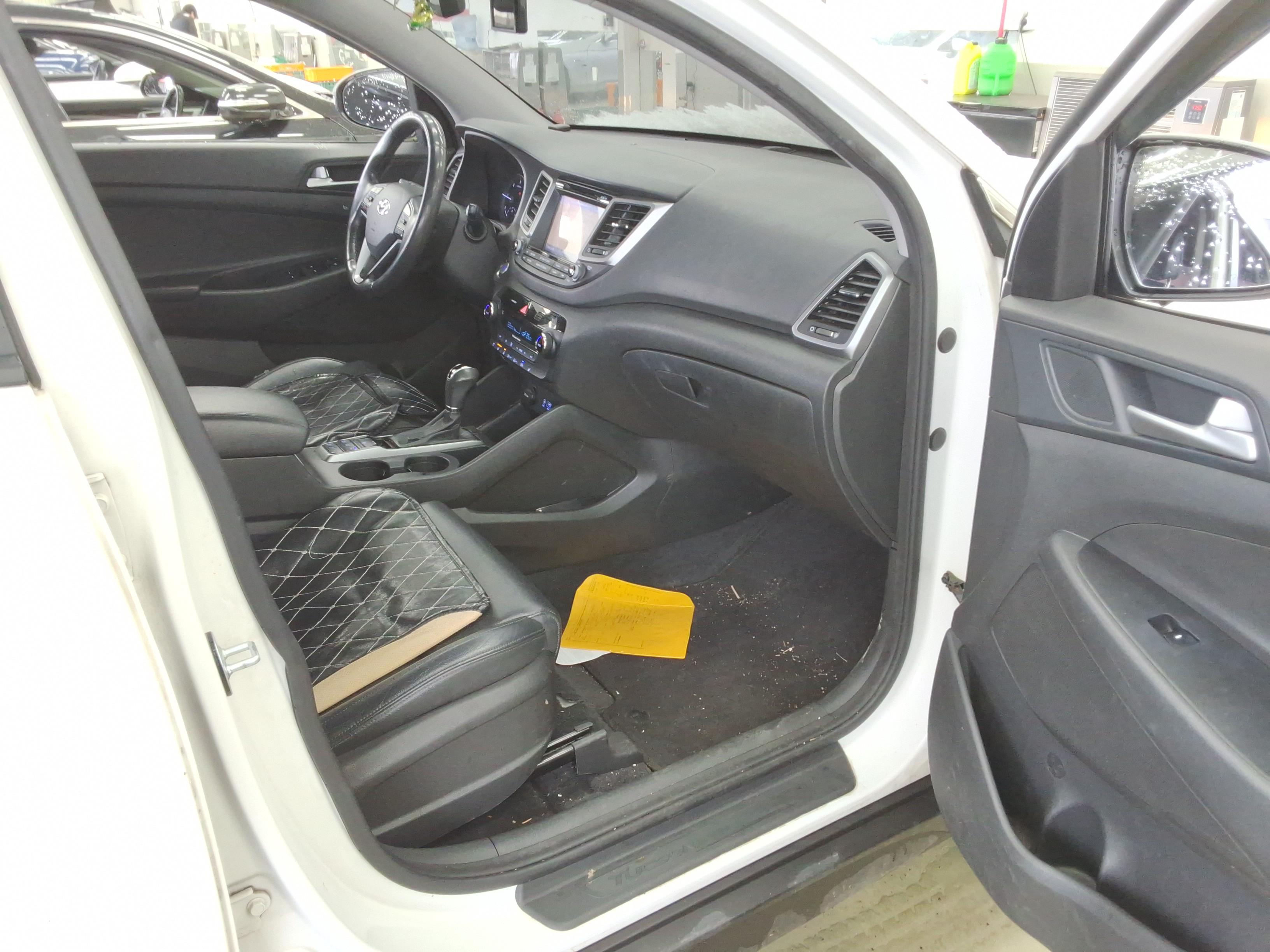 هيونداي توسان 2016 - صورة 14