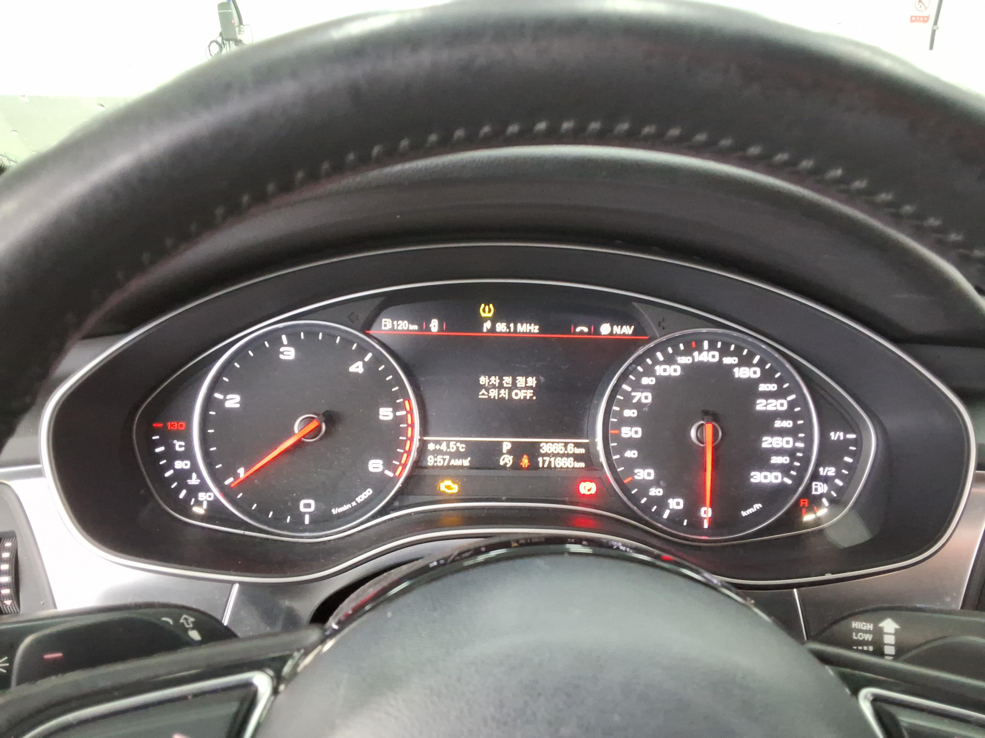 أودي A6 2013 - صورة 8