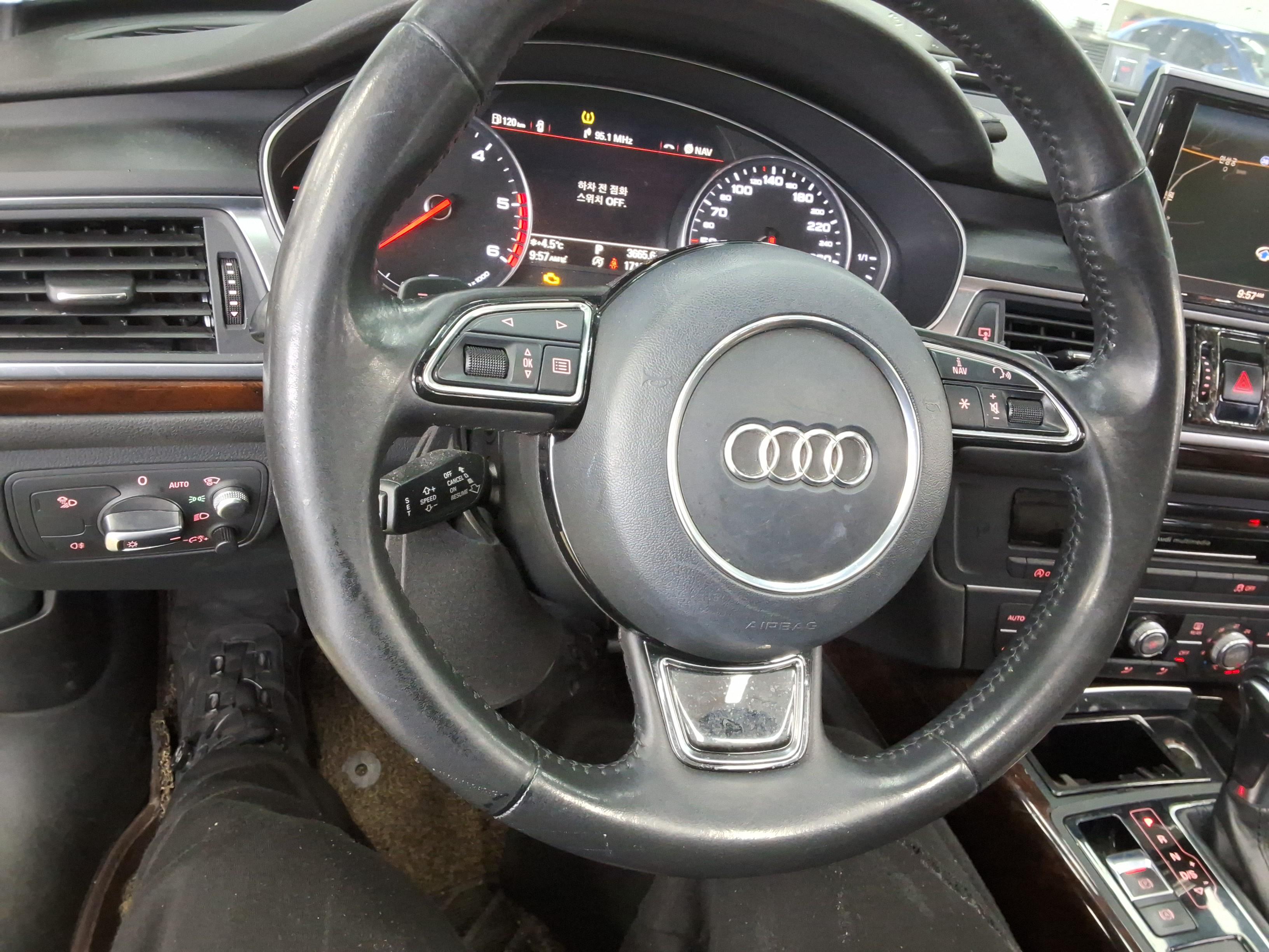 أودي A6 2013 - صورة 16