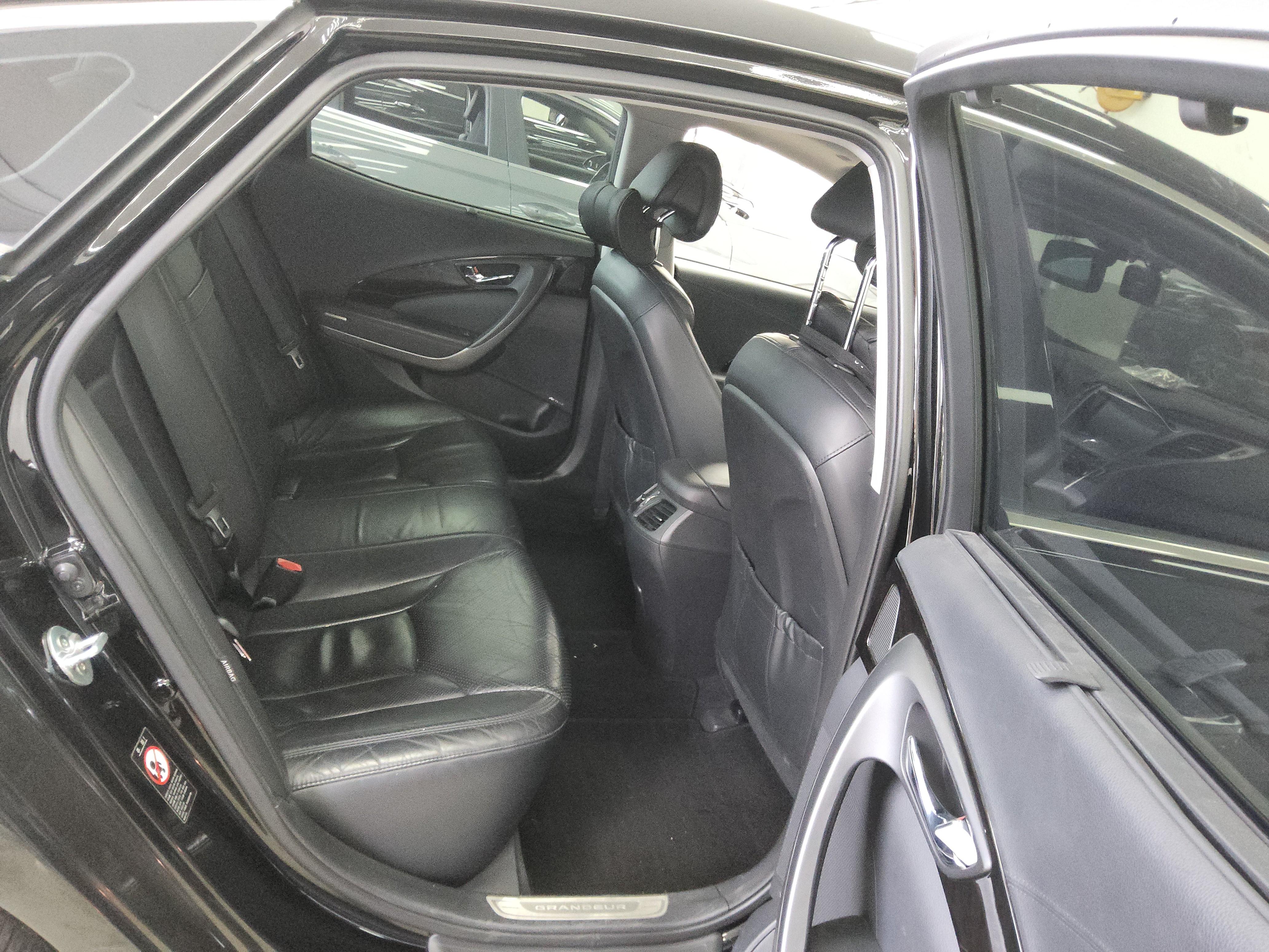 هيونداي جرانجر 2014 - صورة 13