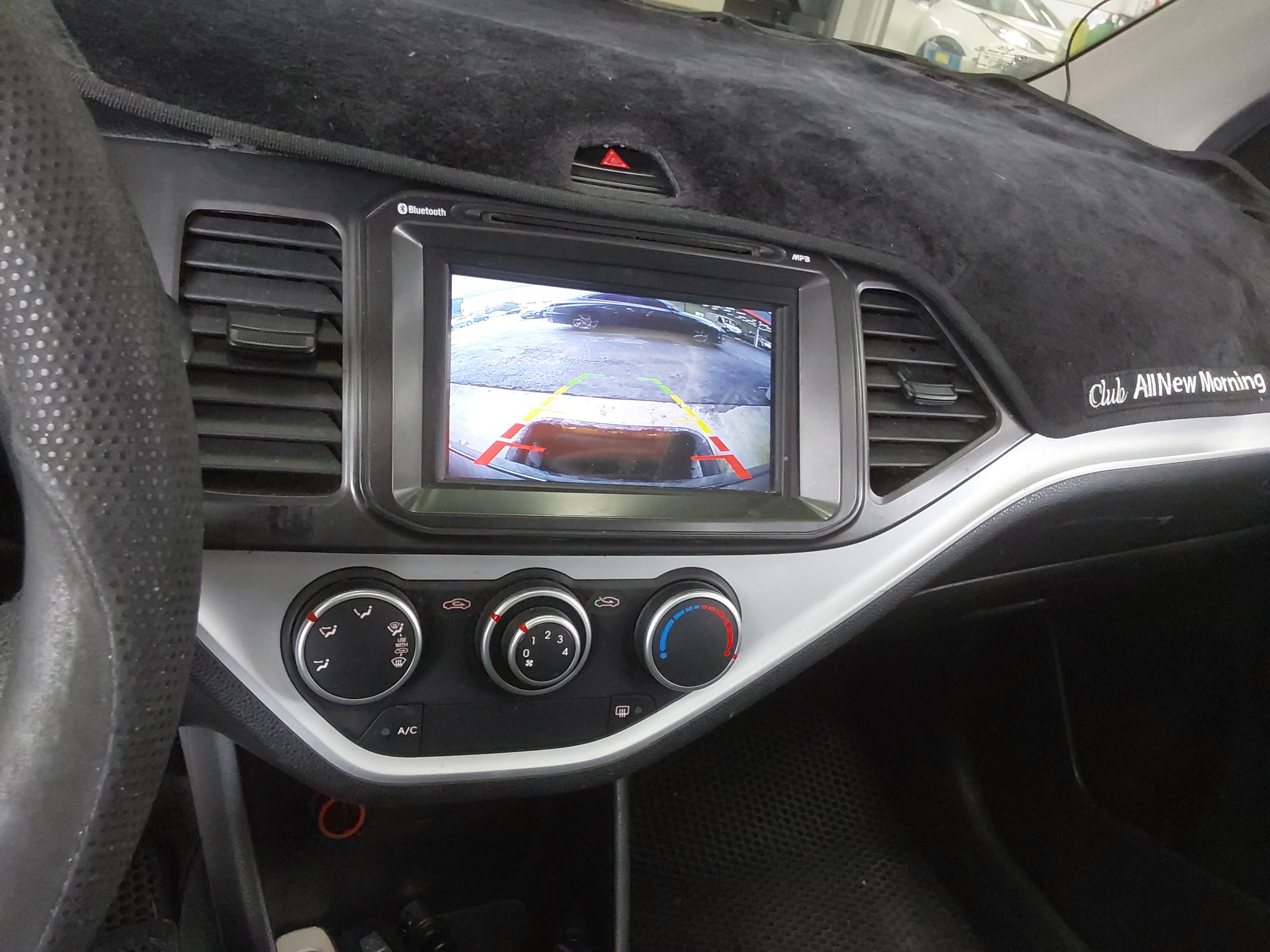 Kia Morning 2012 - Image 16