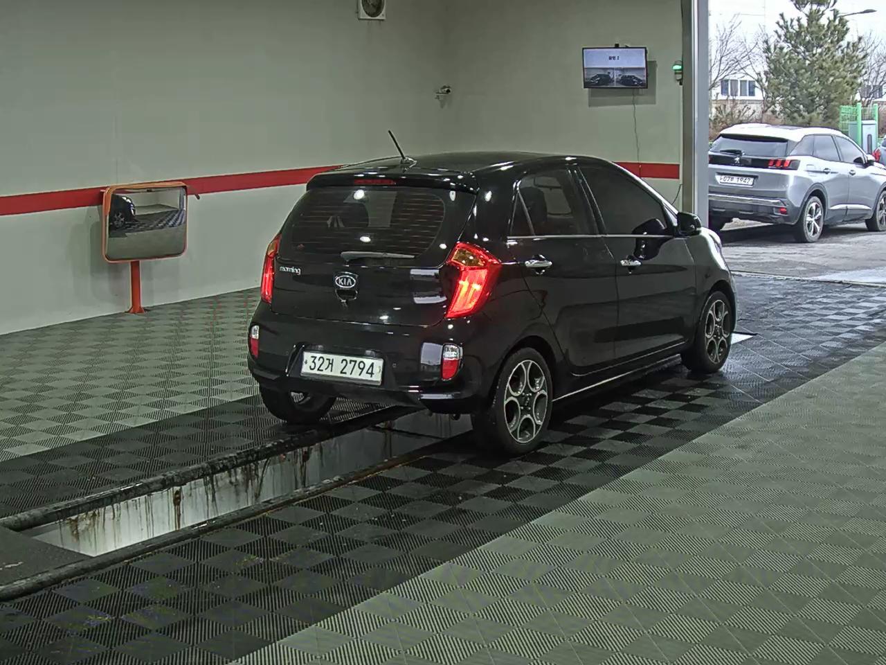 Kia Morning 2012 - Image 4