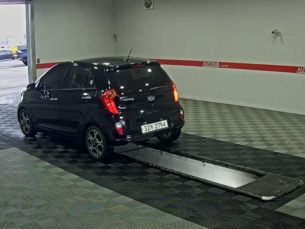 Kia Morning 2012 - Image 5