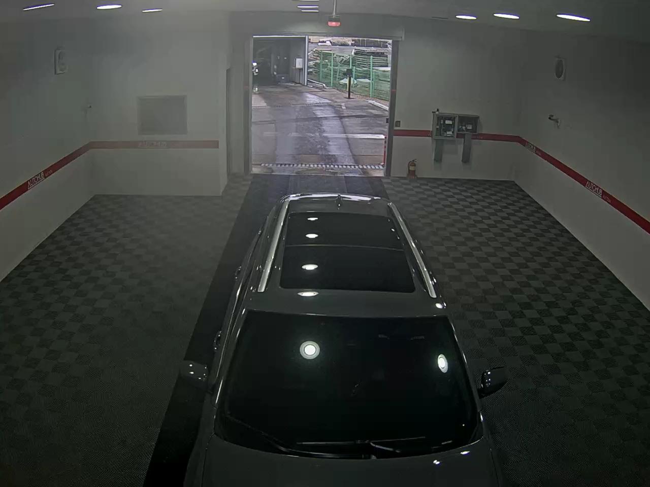 جيب شيروكي 2021 - صورة 6