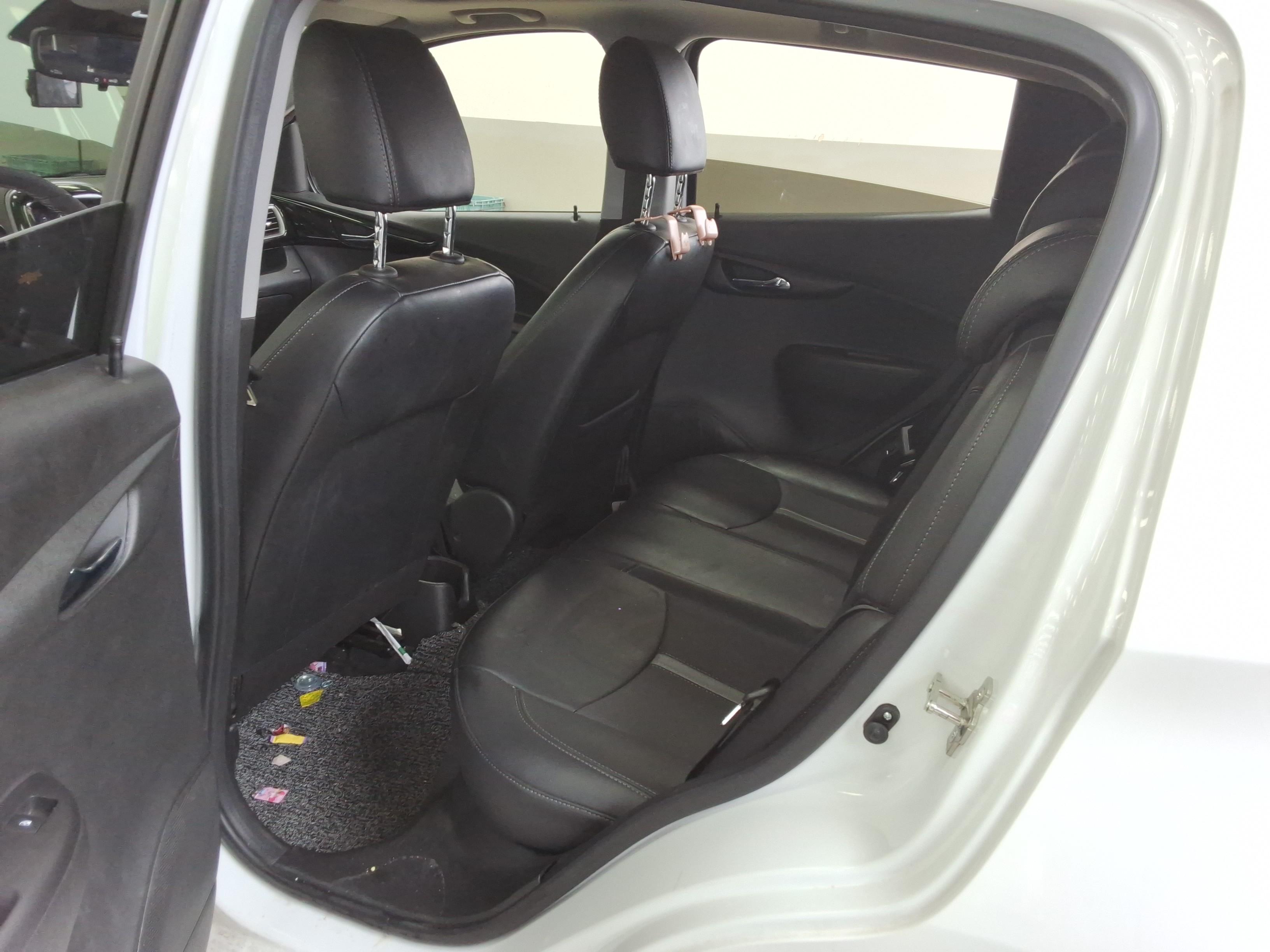 جنرال موتورز كوريا سبارك 2019 - صورة 10