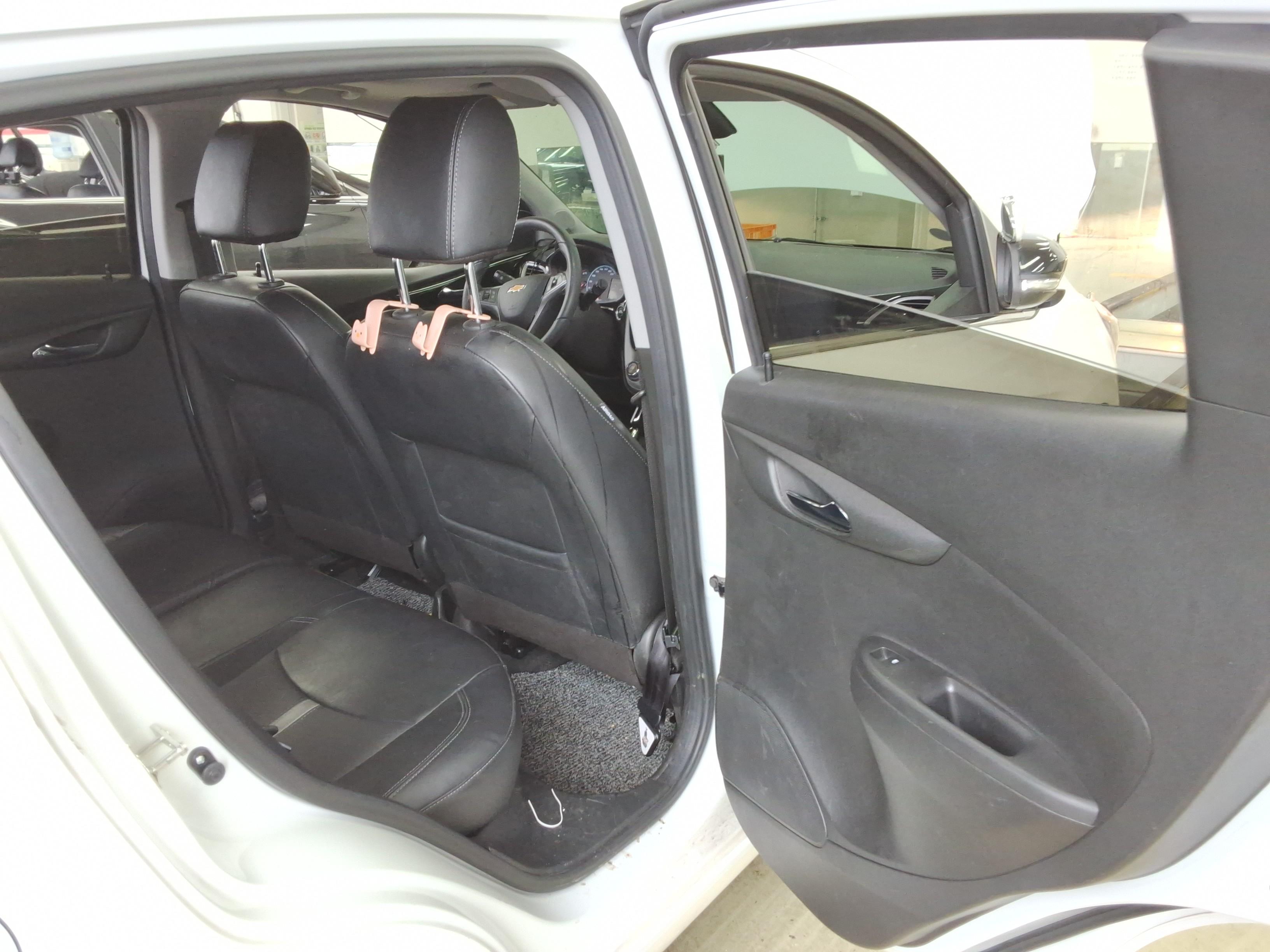 جنرال موتورز كوريا سبارك 2019 - صورة 11