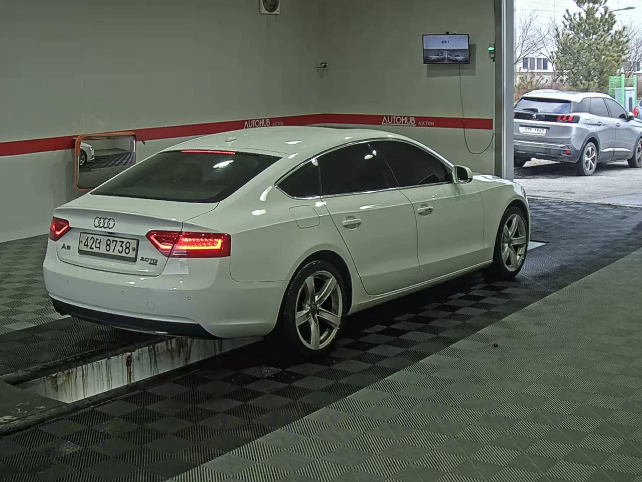 أودي ايه 5 2014 - صورة 4