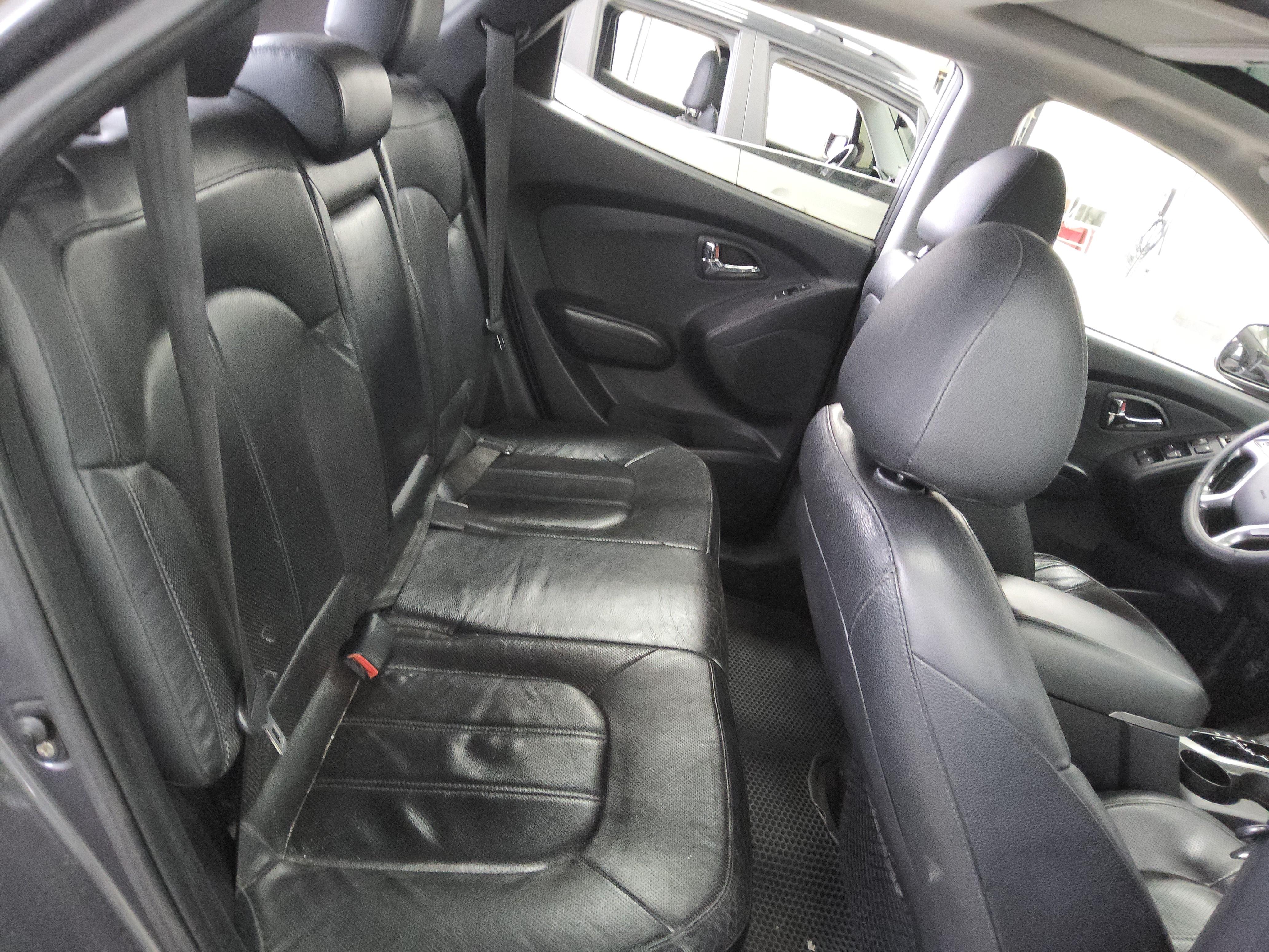 هيونداي توسان 2011 - صورة 13