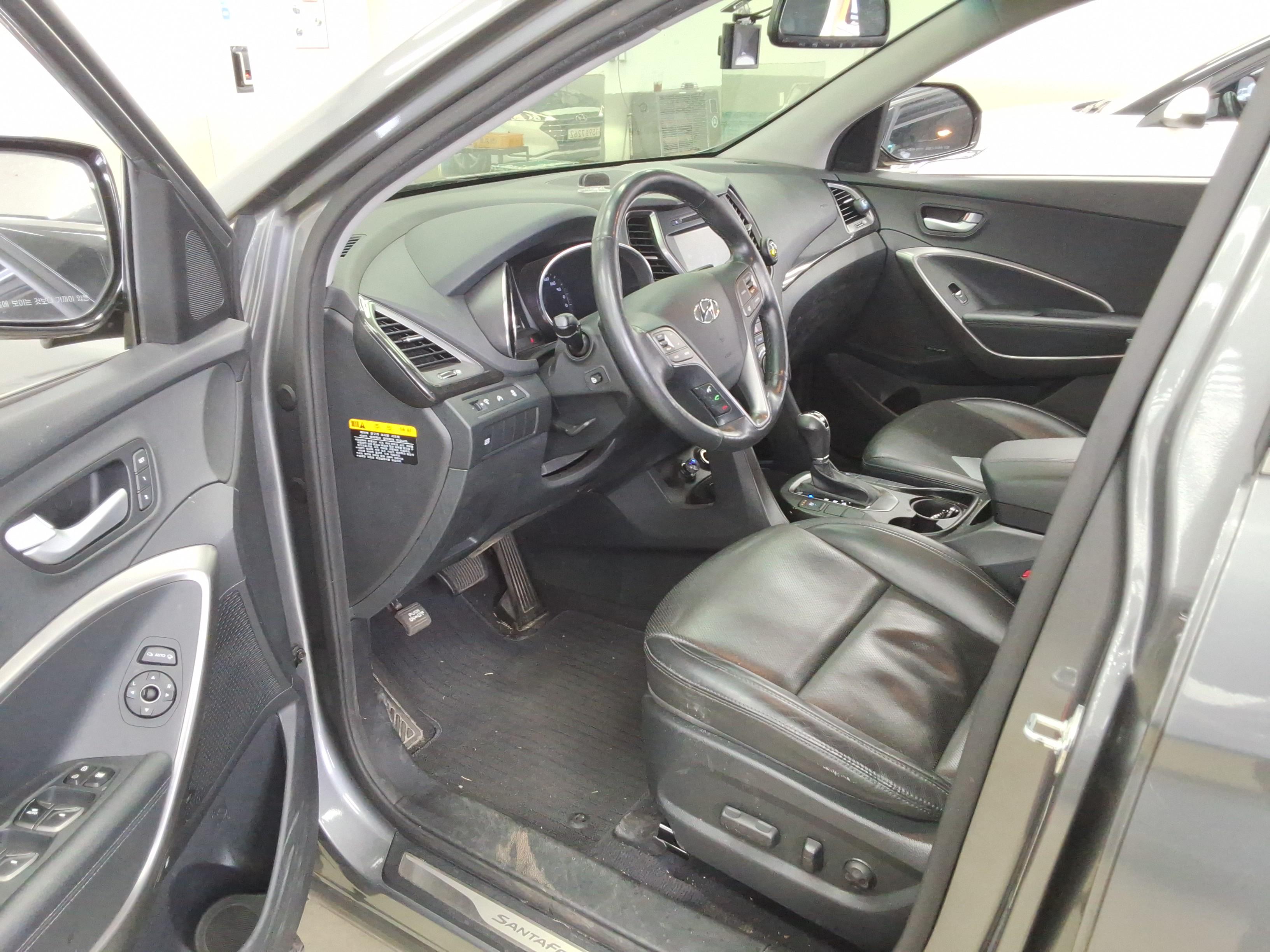 هيونداي سانتافي 2015 - صورة 10