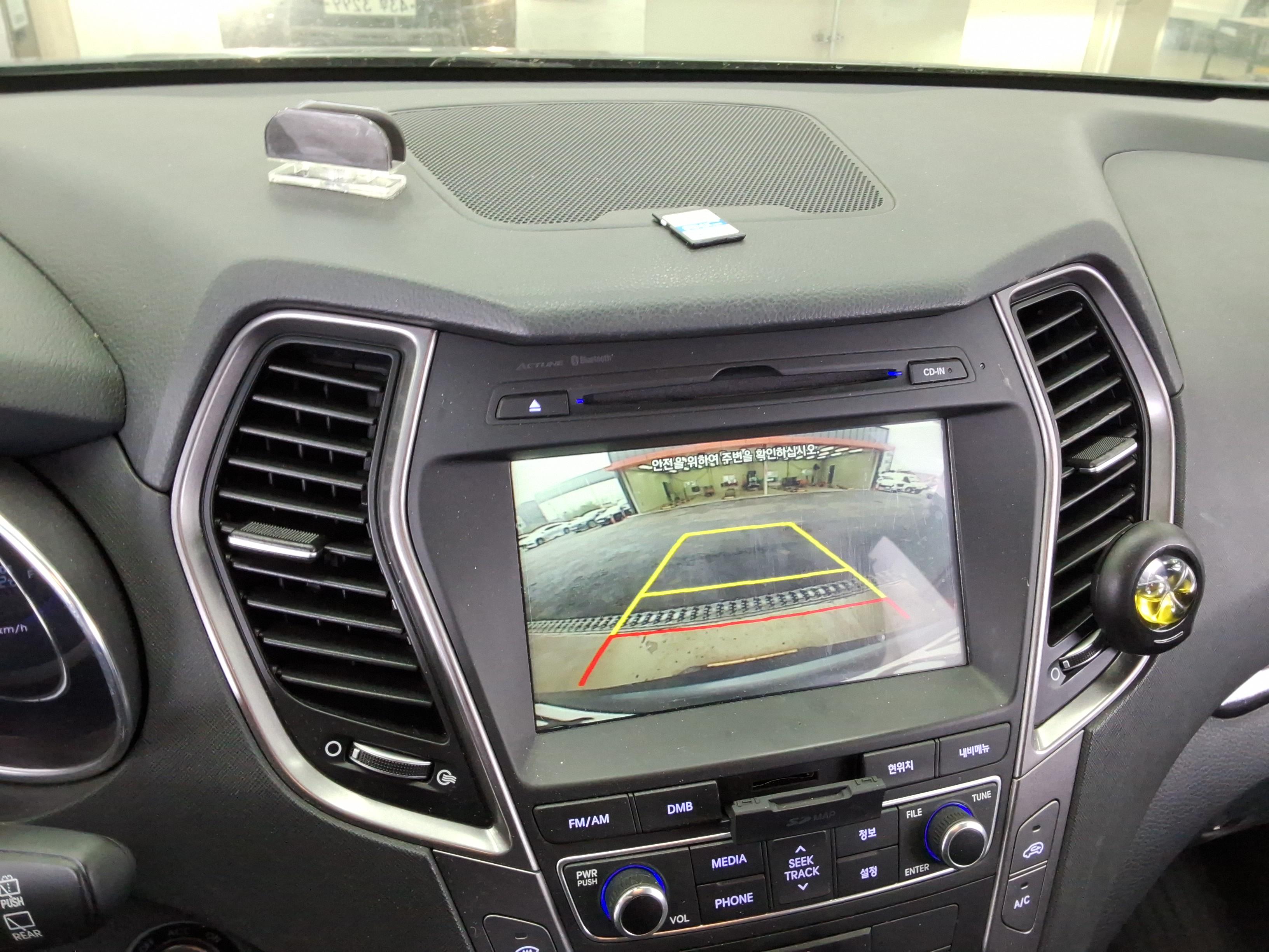 هيونداي سانتافي 2015 - صورة 19