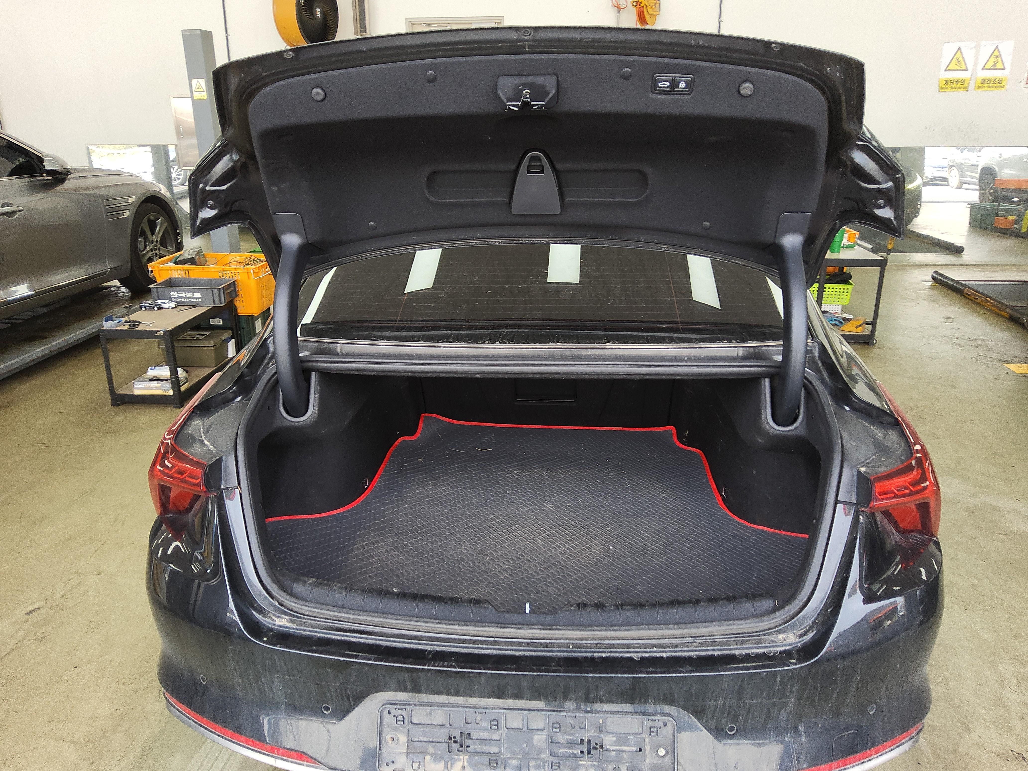 كيا K8 2022 - صورة 15