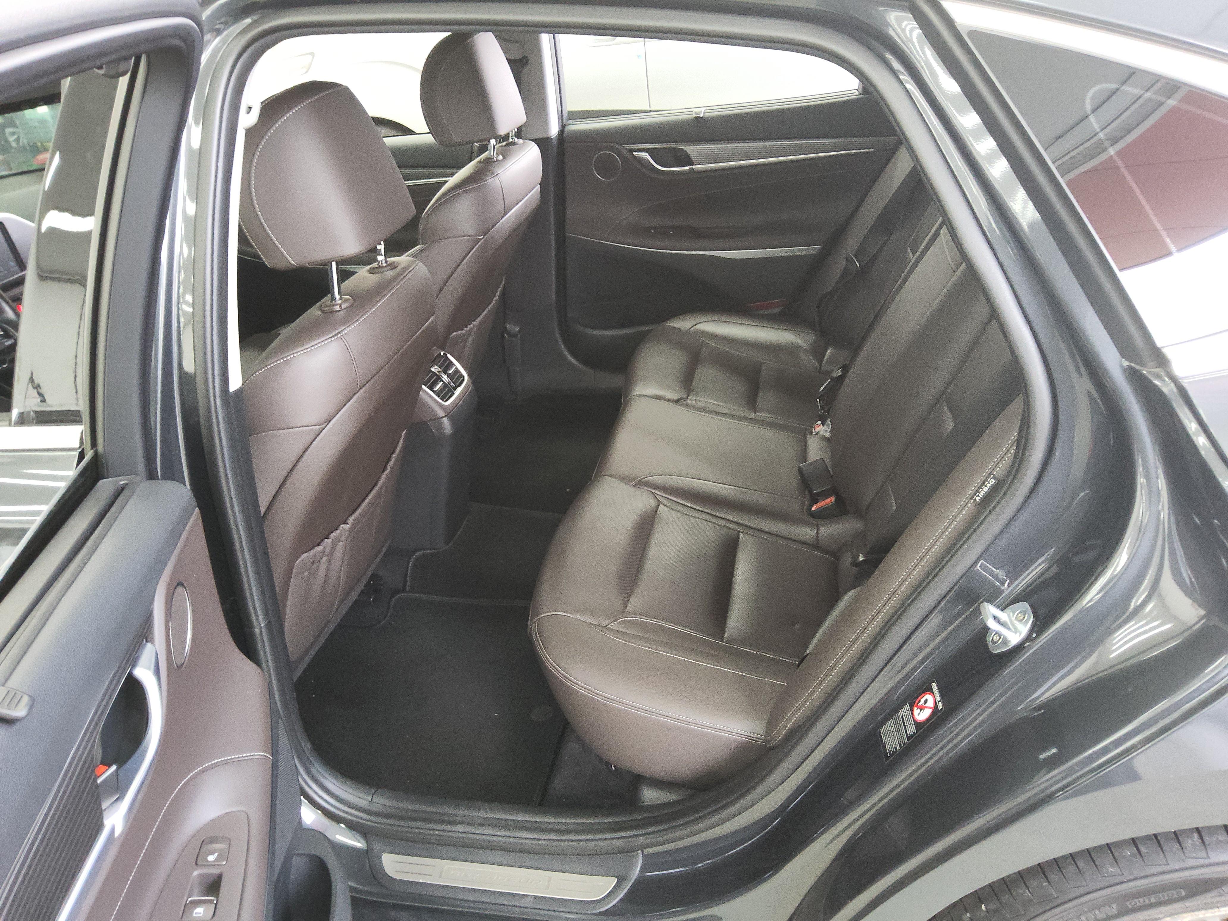 هيونداي جرانجر 2018 - صورة 11