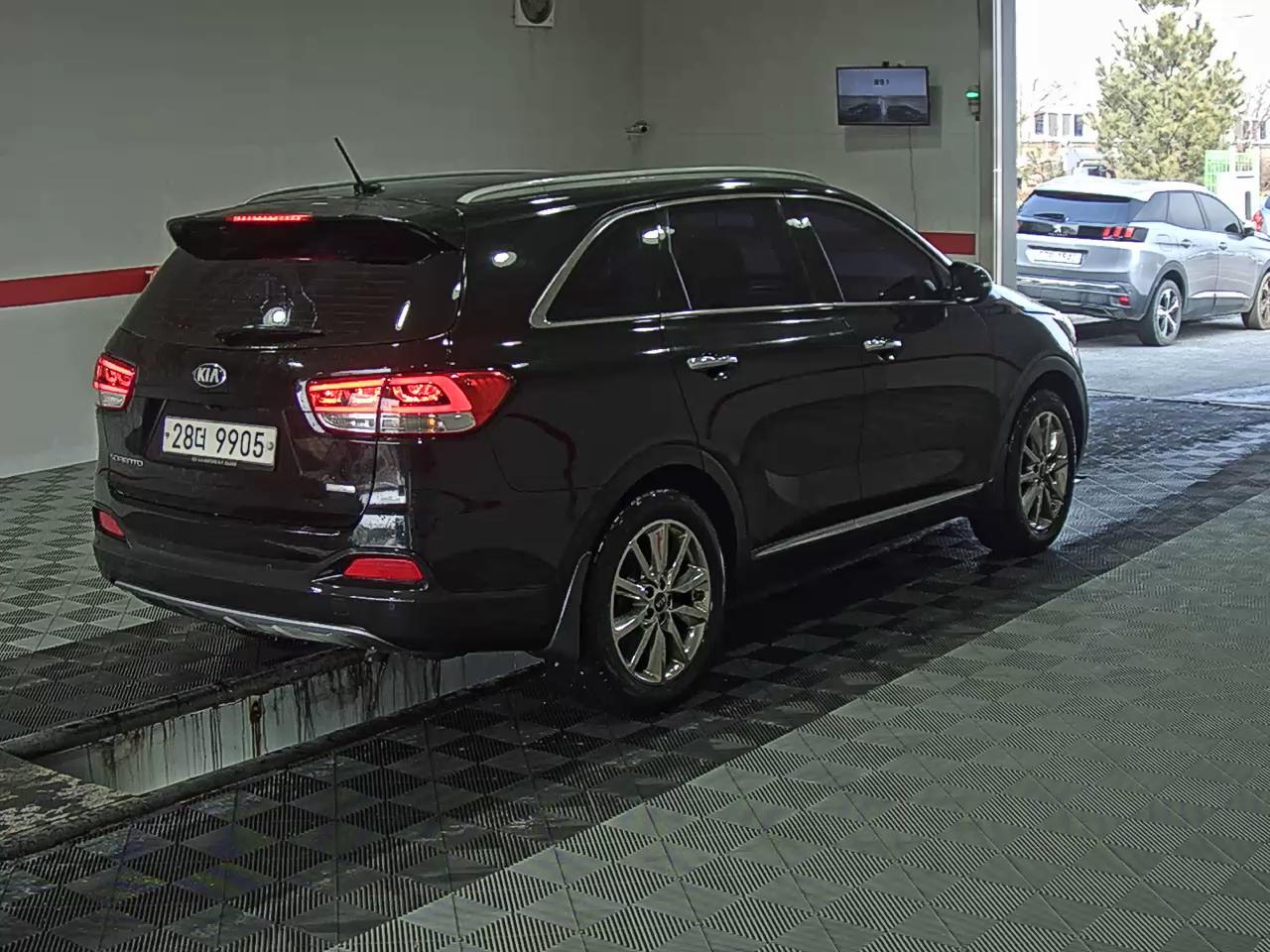 كيا سورينتو 2015 - صورة 4