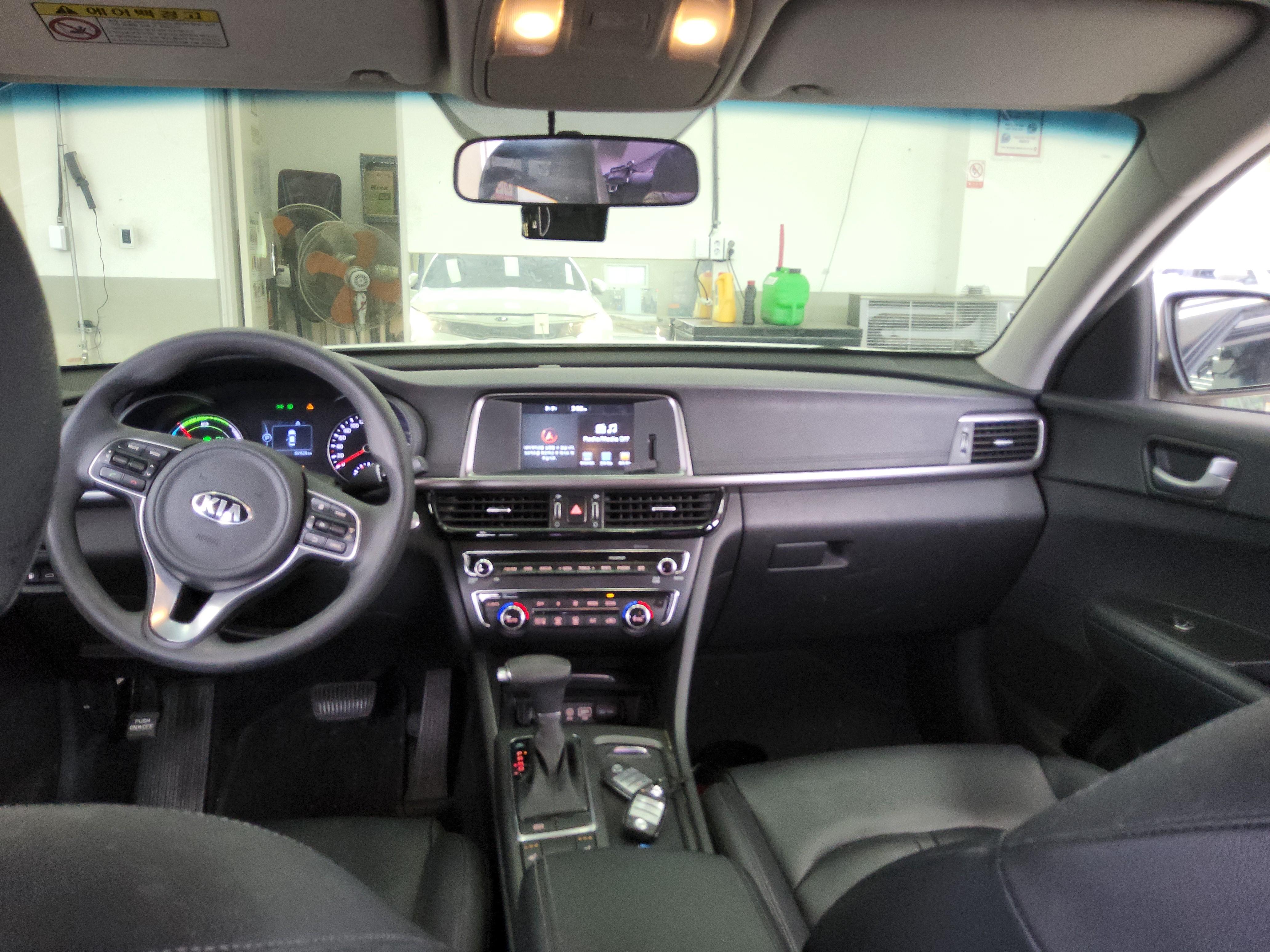 كيا K5 2017 - صورة 10