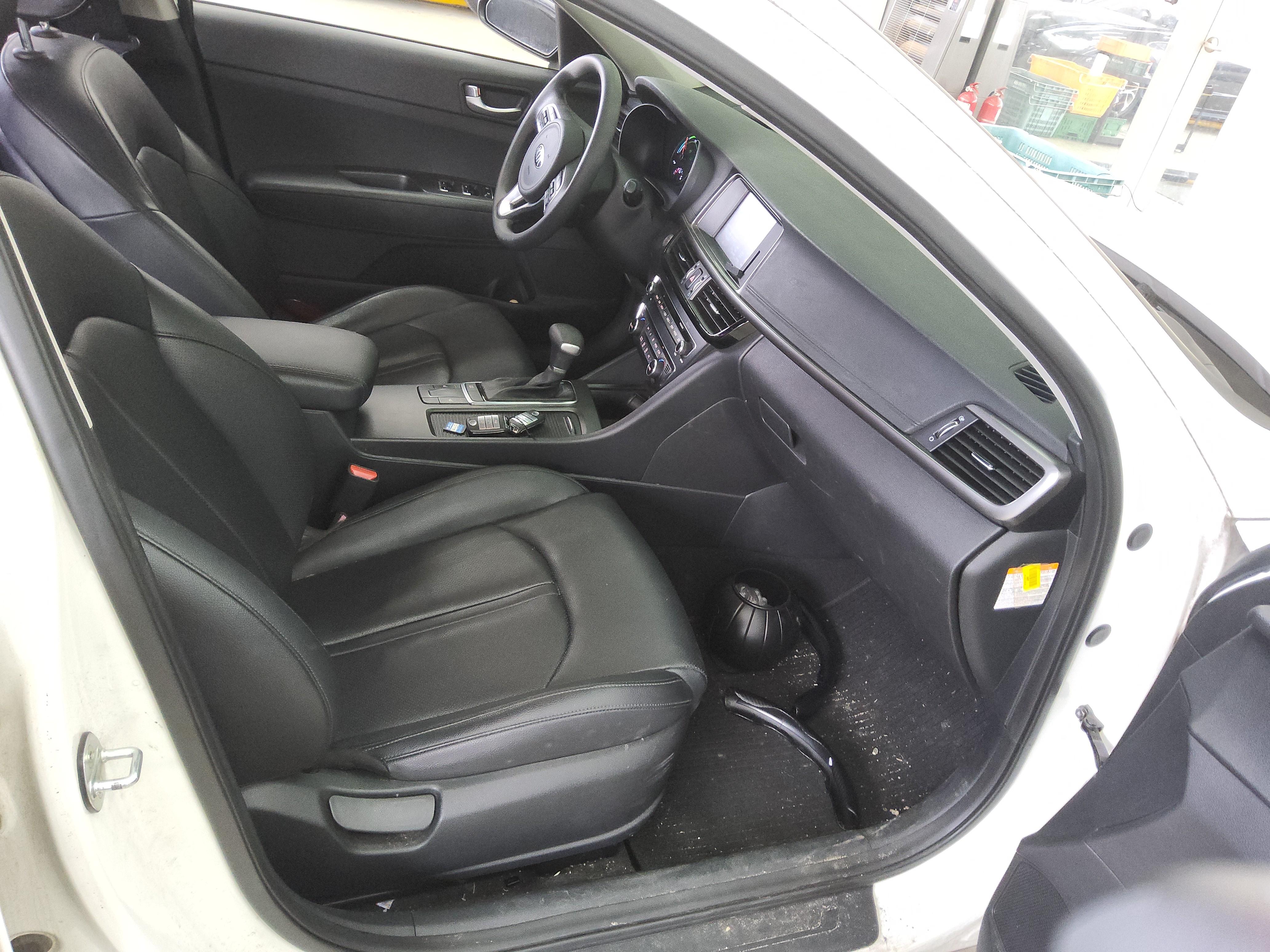 كيا K5 2017 - صورة 13