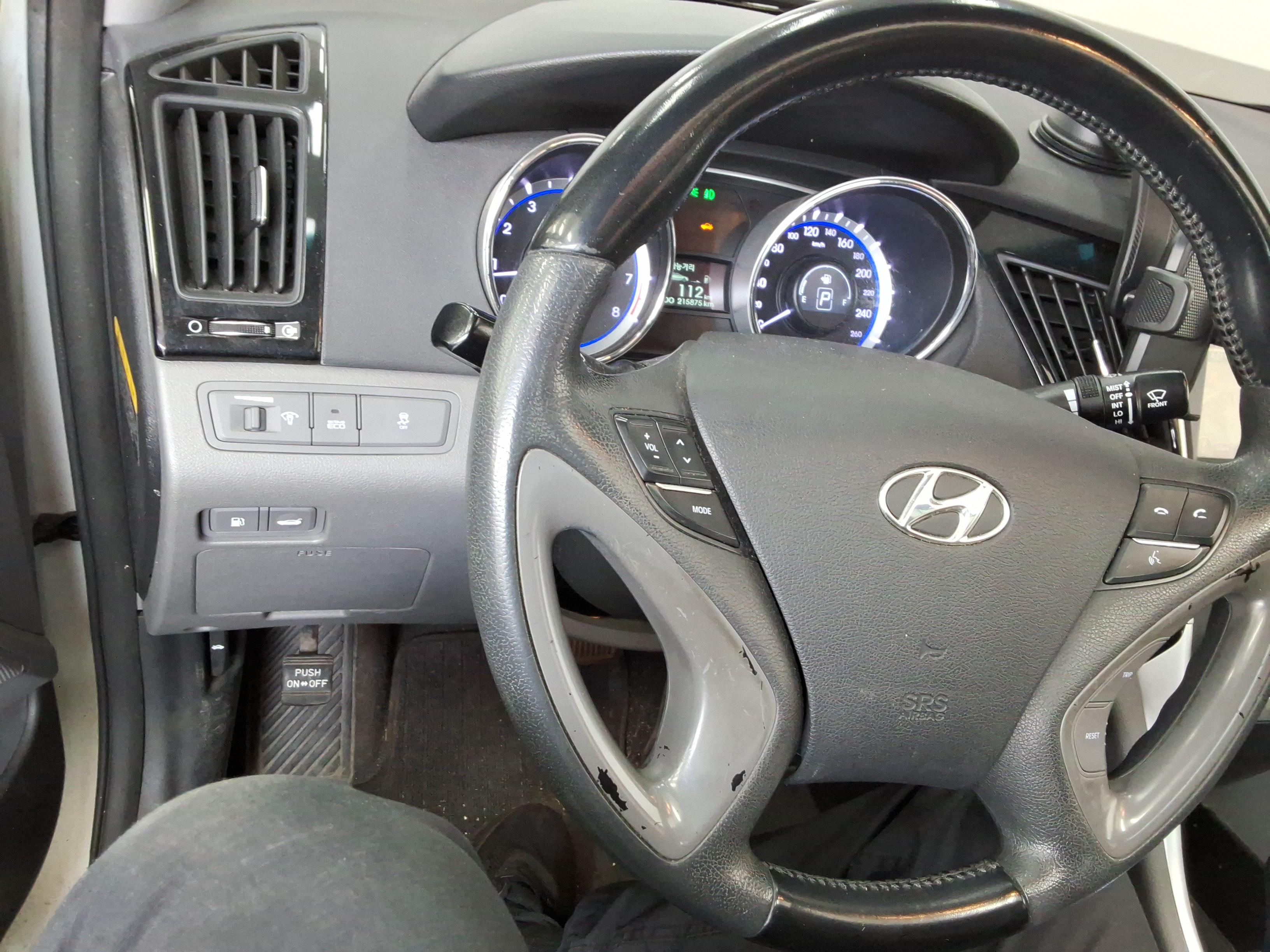 هيونداي سوناتا 2011 - صورة 15