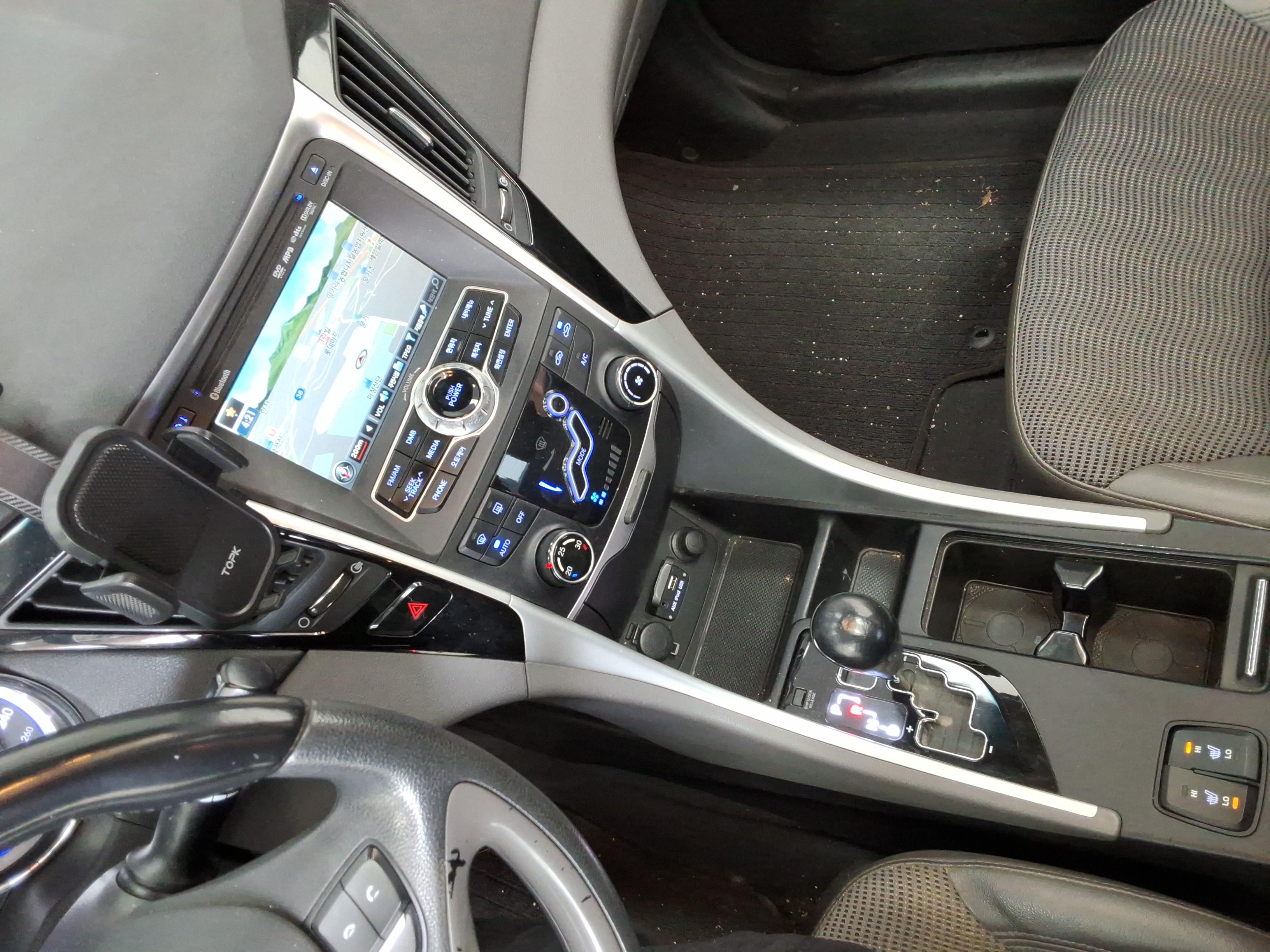 هيونداي سوناتا 2011 - صورة 16