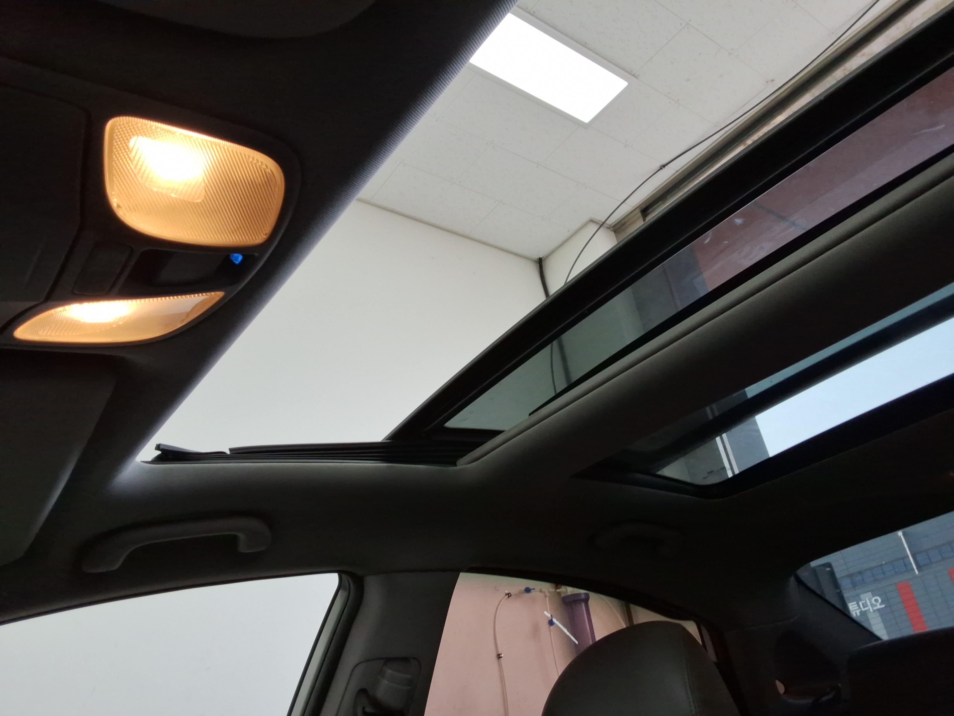 هيونداي سوناتا 2011 - صورة 17