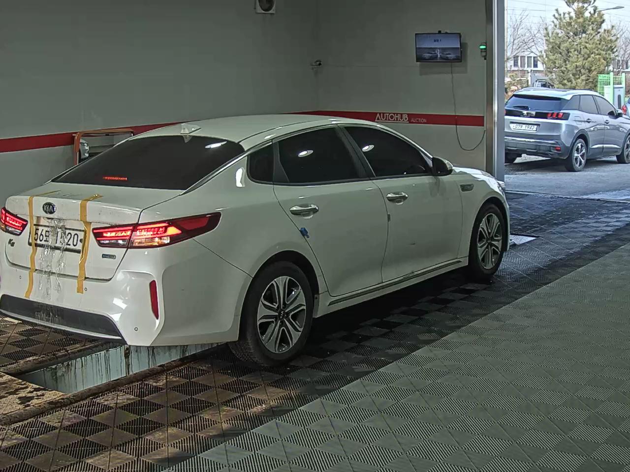 كيا K5 2017 - صورة 4