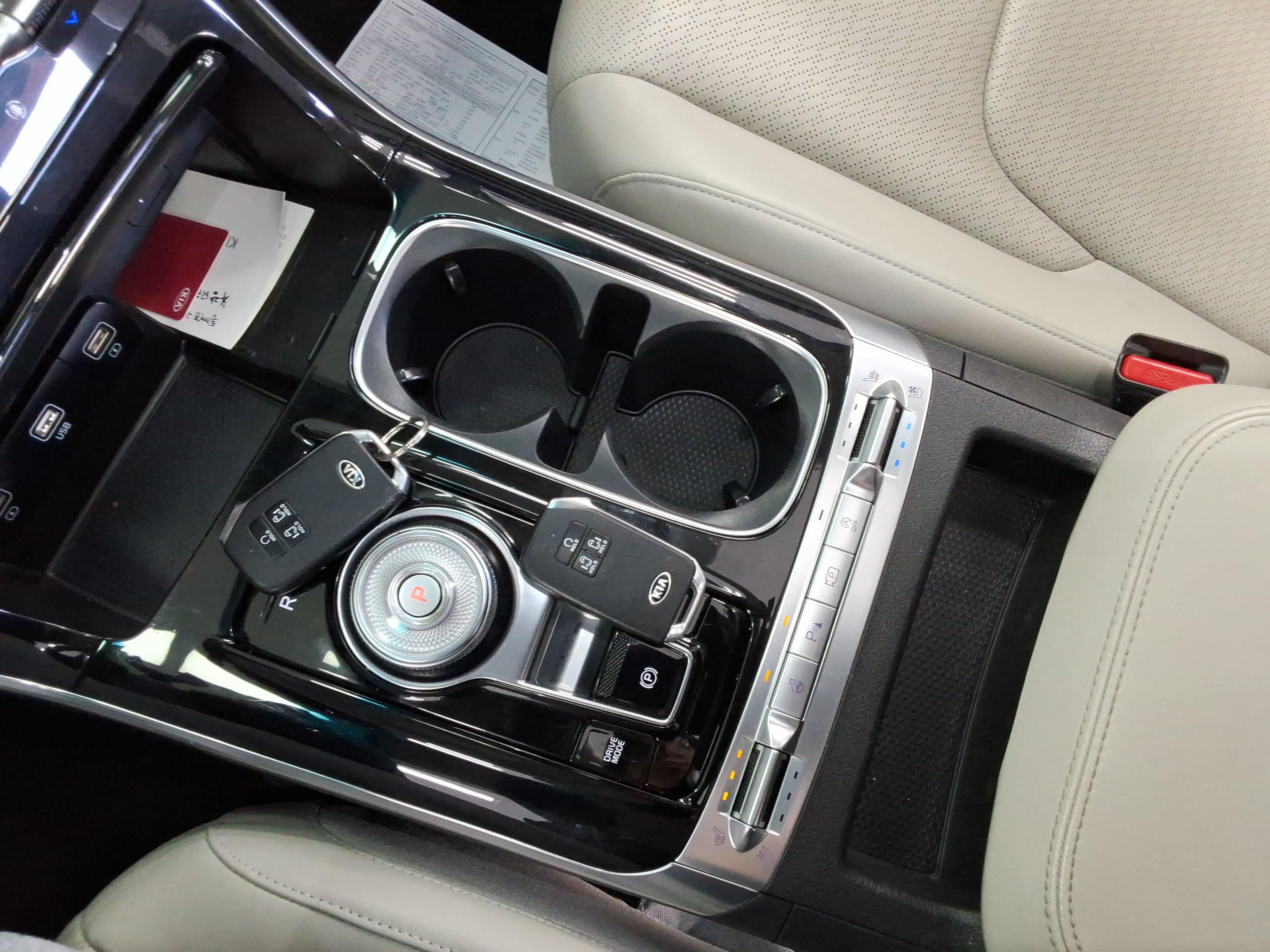 كيا كارنيفال 2021 - صورة 18