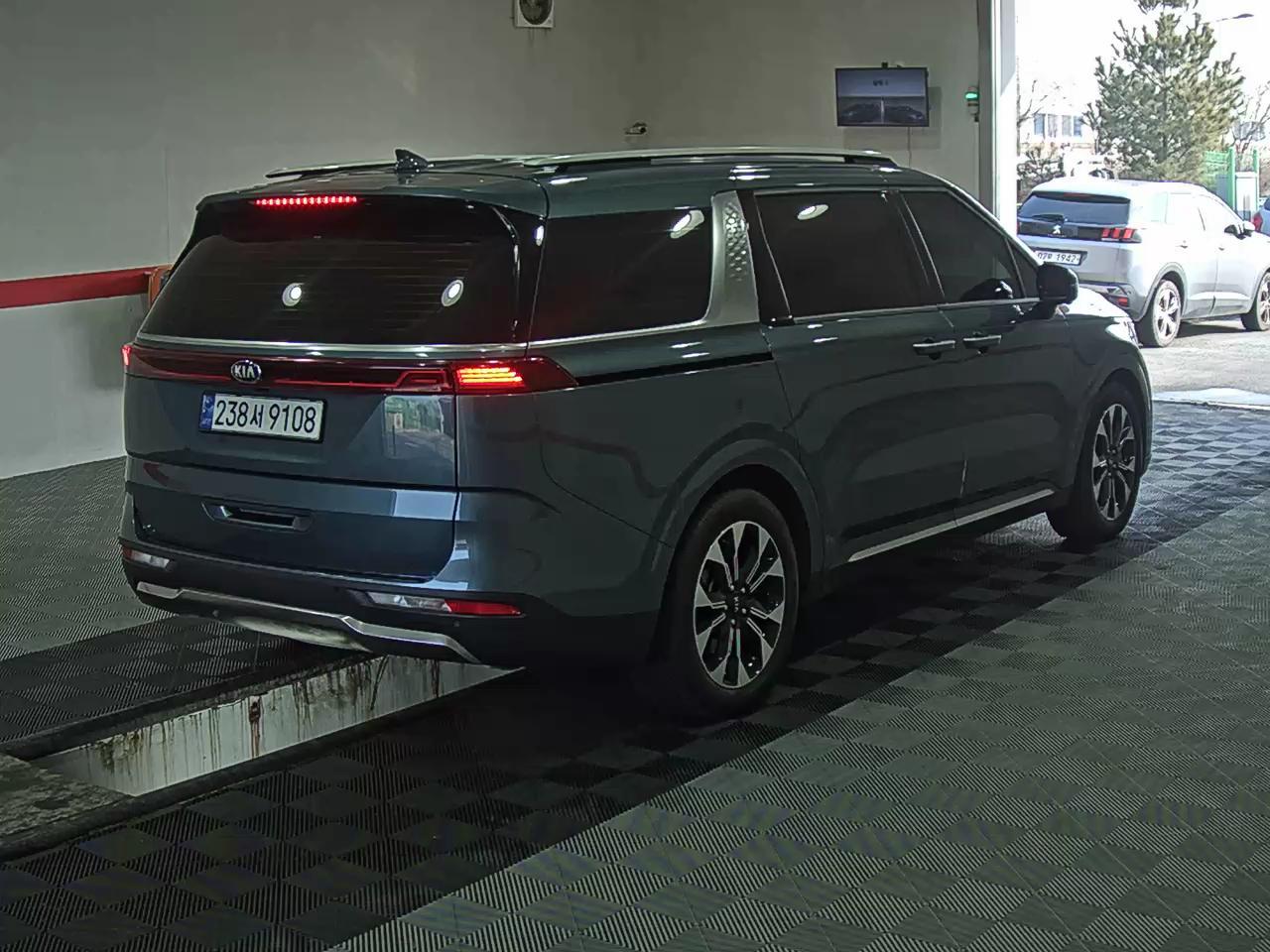 كيا كارنيفال 2021 - صورة 4