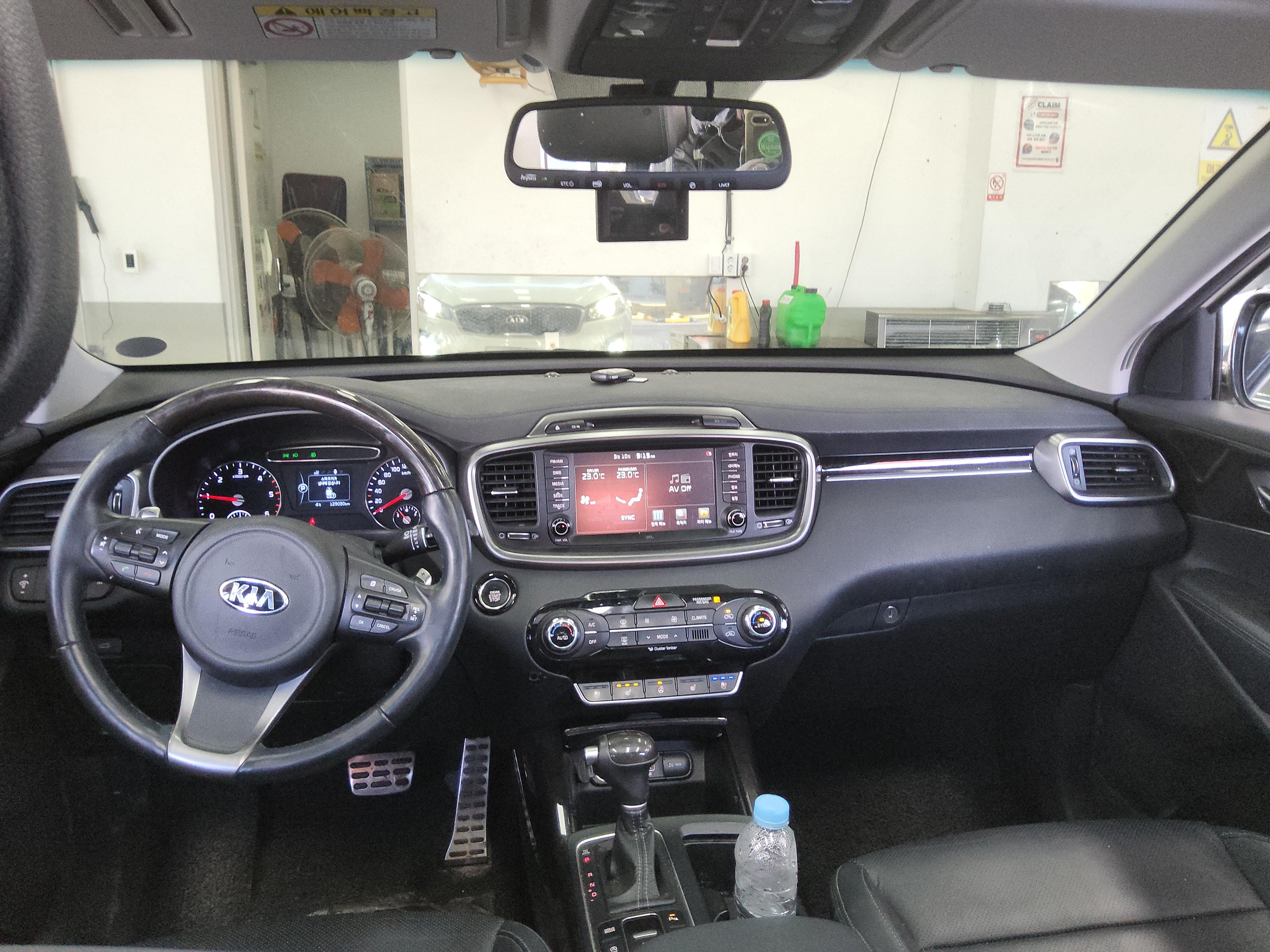 كيا سورينتو 2017 - صورة 10