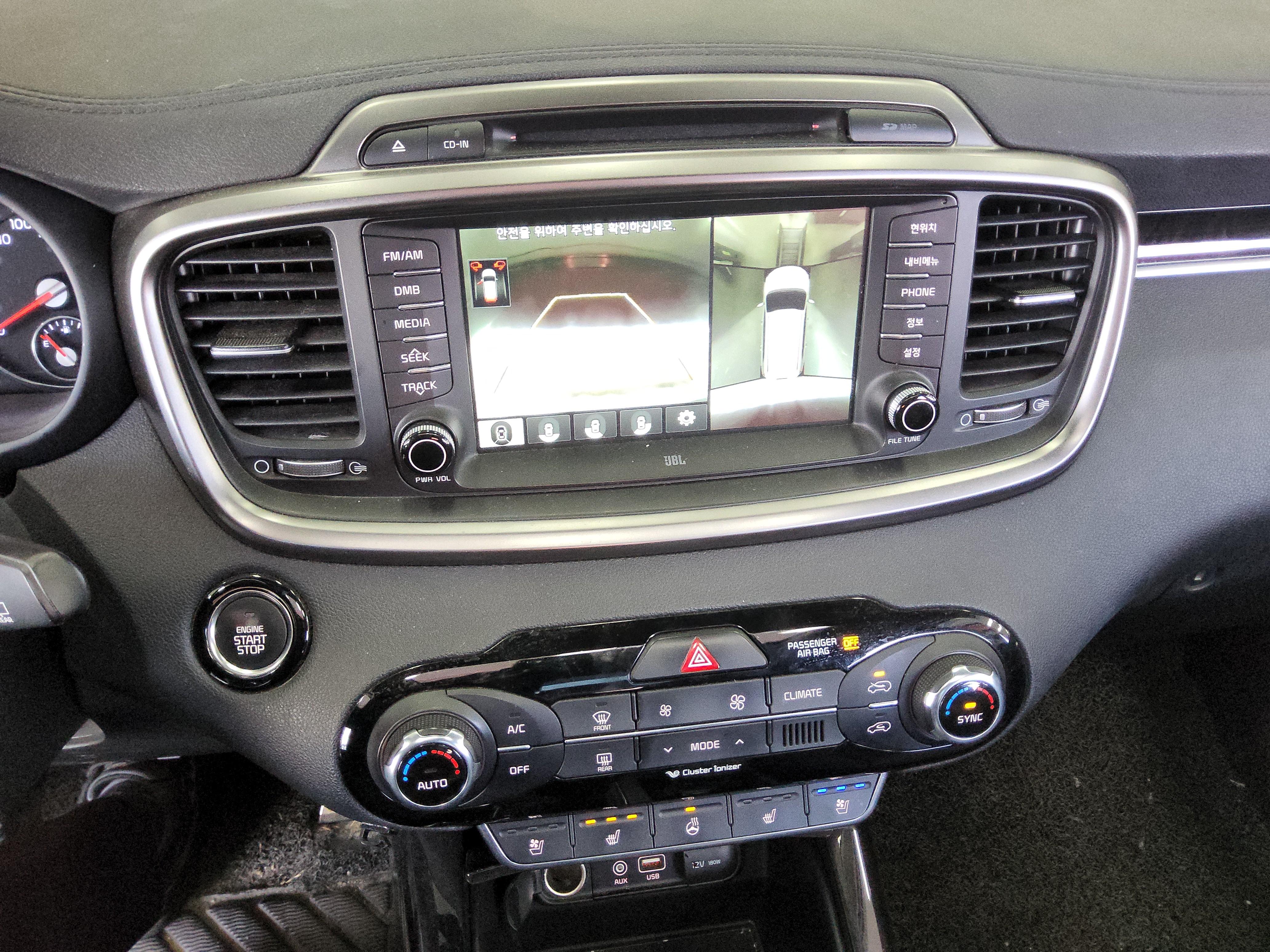 كيا سورينتو 2017 - صورة 16