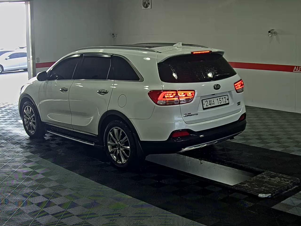 كيا سورينتو 2017 - صورة 5