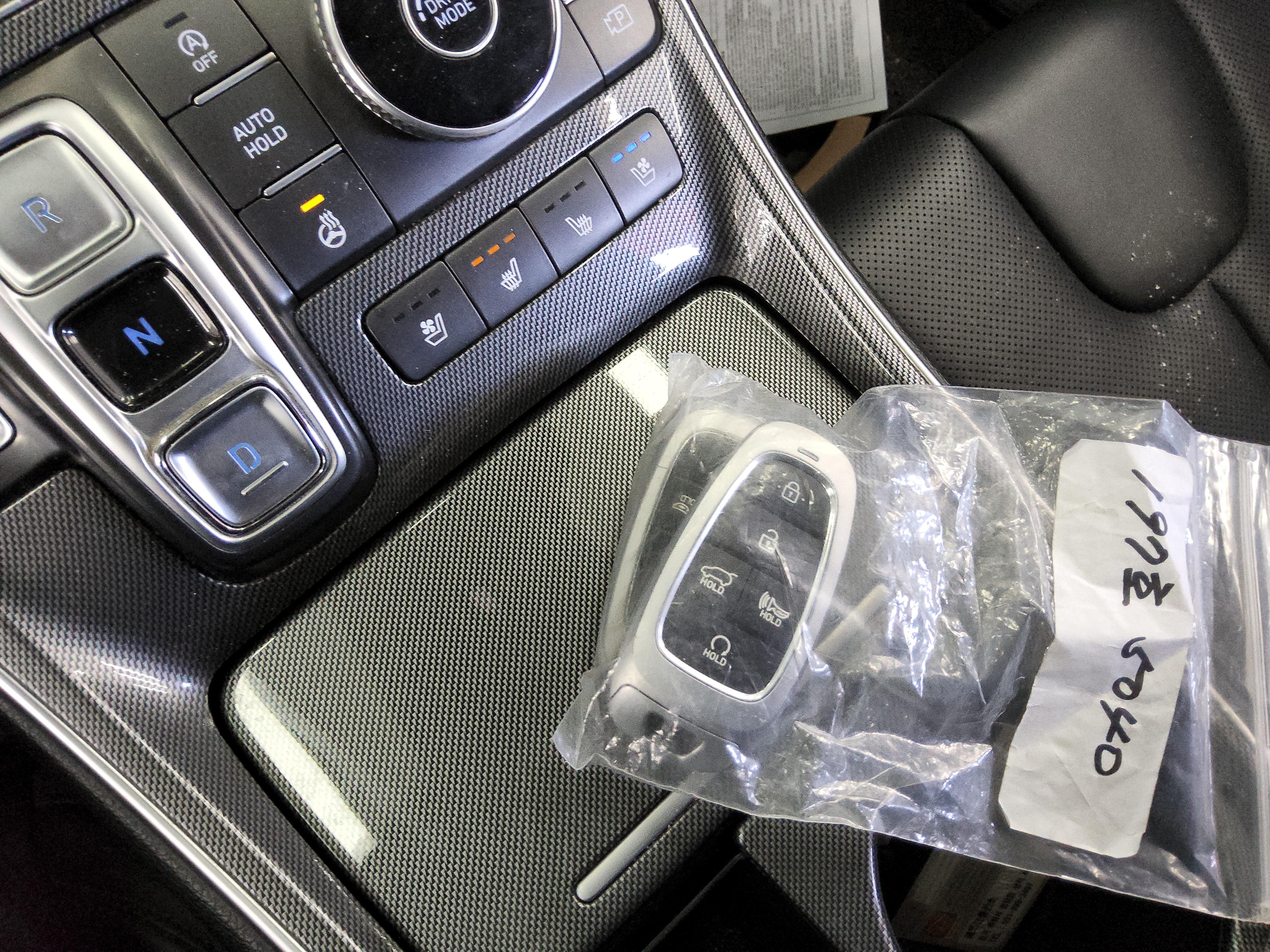 هيونداي - SANTA FE - Image 17